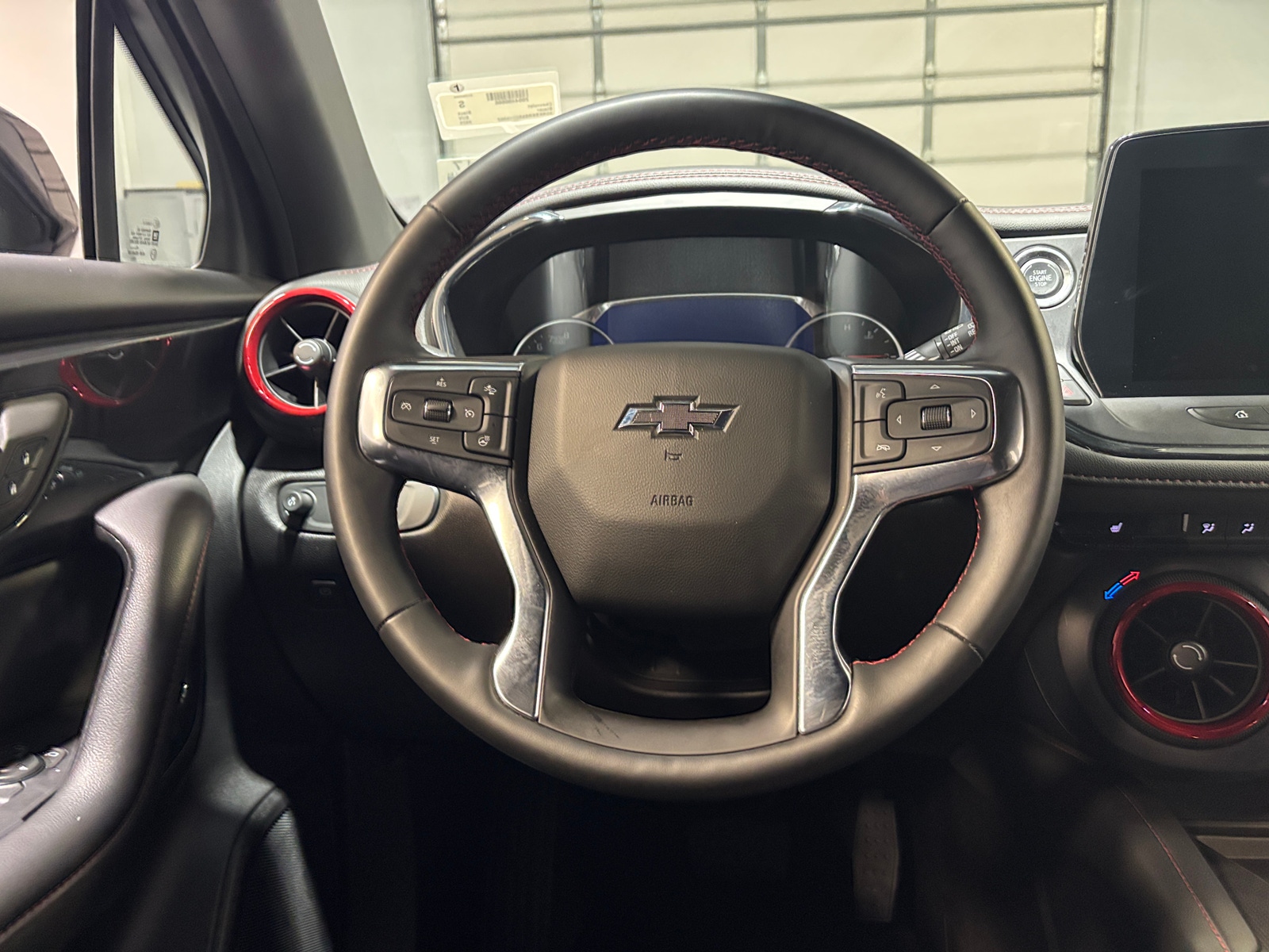 Thumbnail: 2025 Chevrolet Blazer - 4