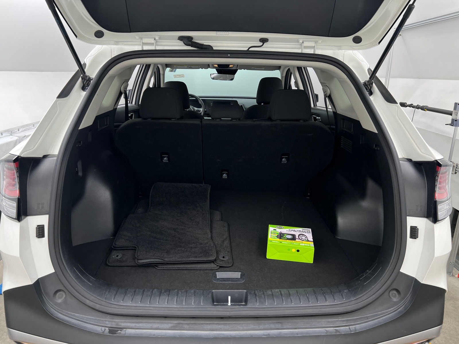 Thumbnail: 2024 Kia Sportage - 7