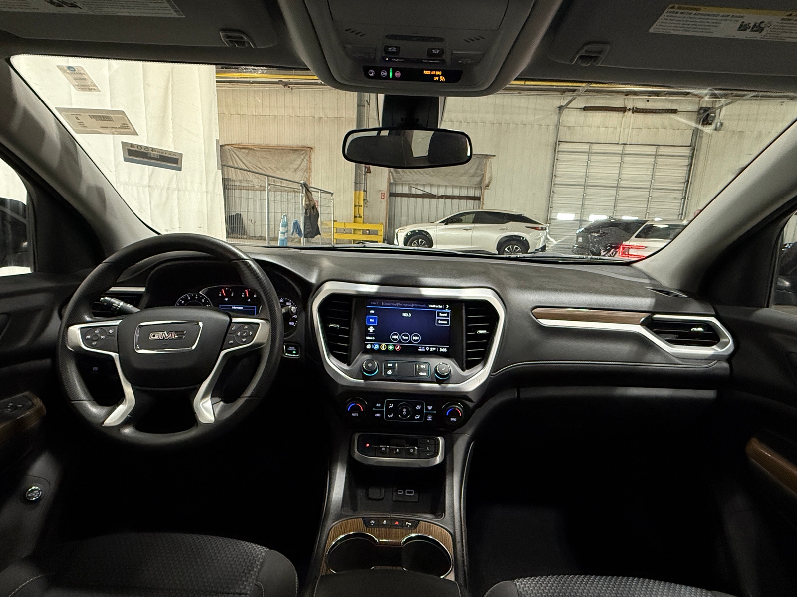 Thumbnail: 2021 GMC Acadia - 3