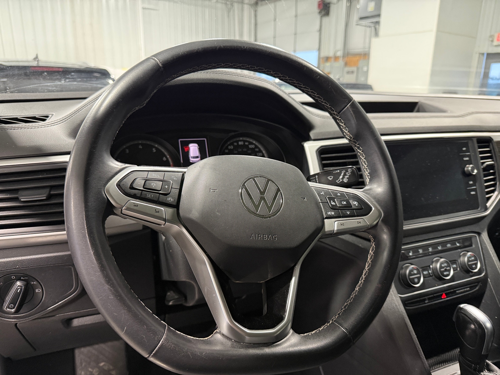 Thumbnail: 2021 Volkswagen Atlas - 4