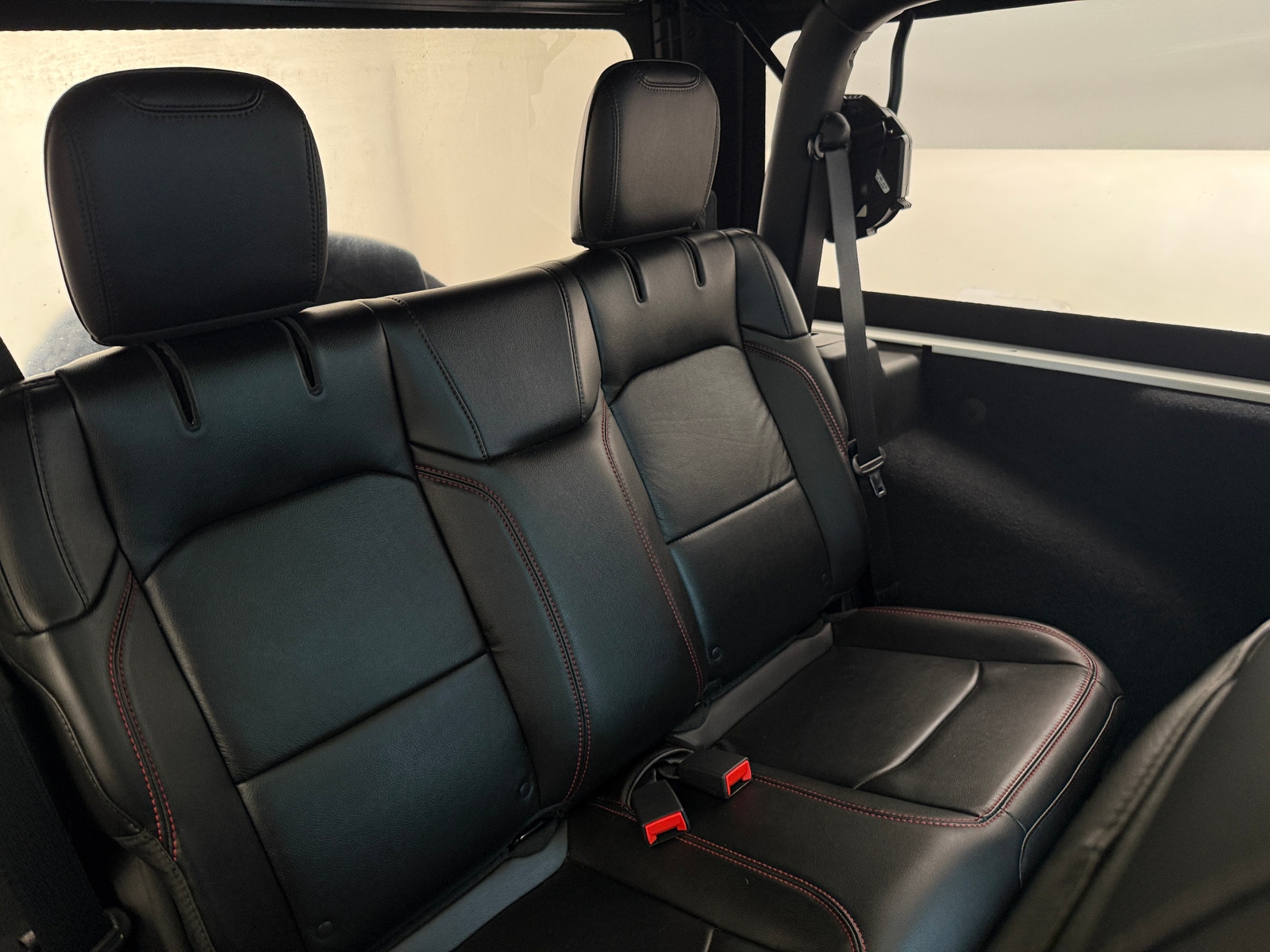 Thumbnail: 2021 Jeep Wrangler - 5