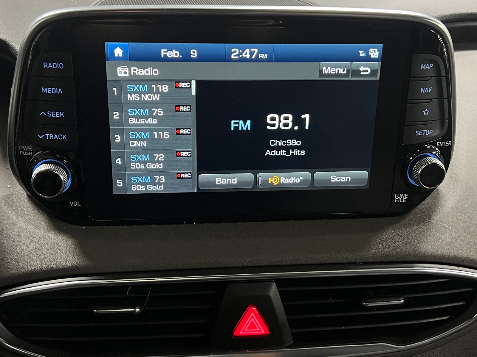 Thumbnail: 2020 Hyundai Santa Fe - 3