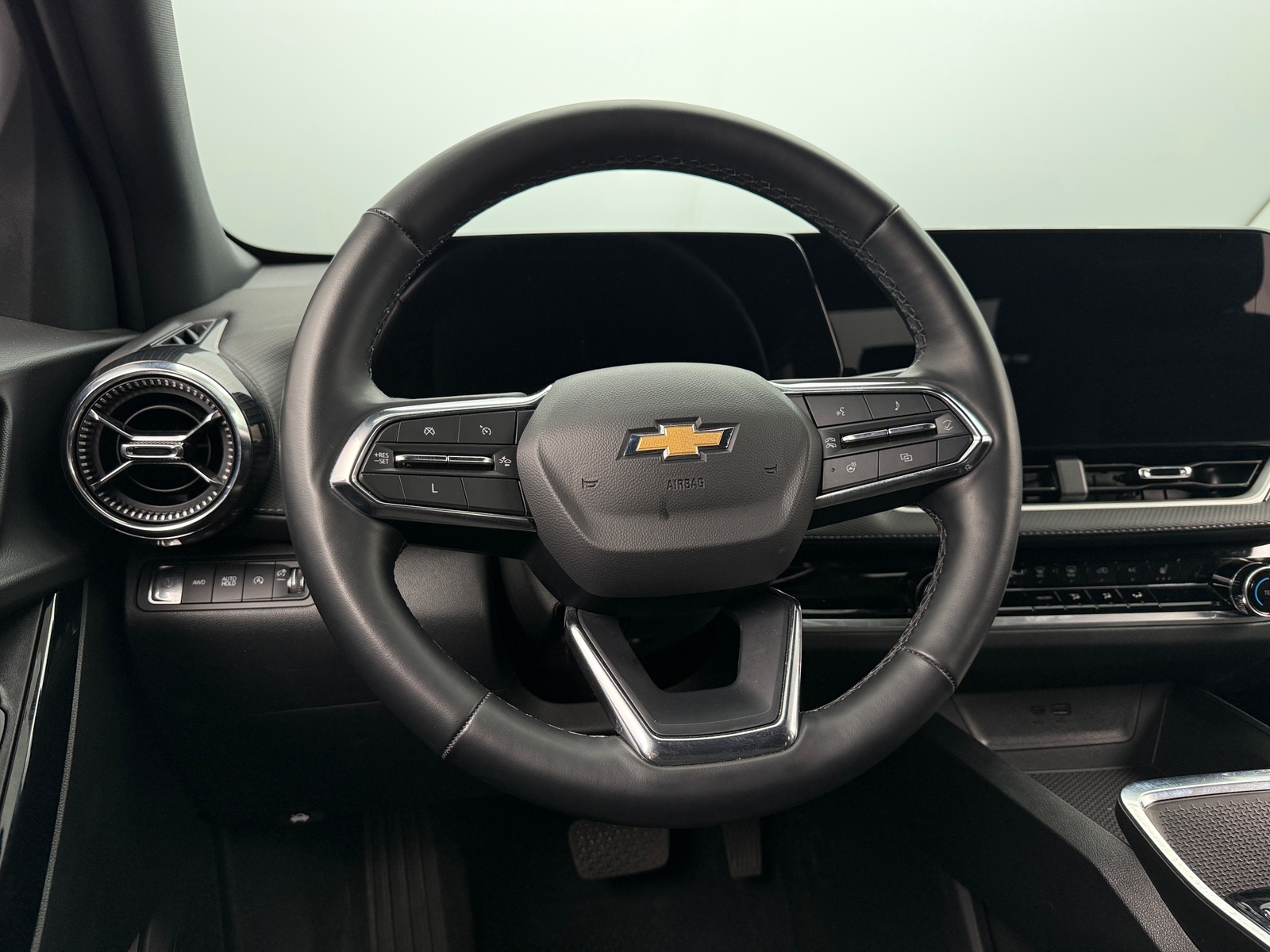 Thumbnail: 2025 Chevrolet Equinox - 5
