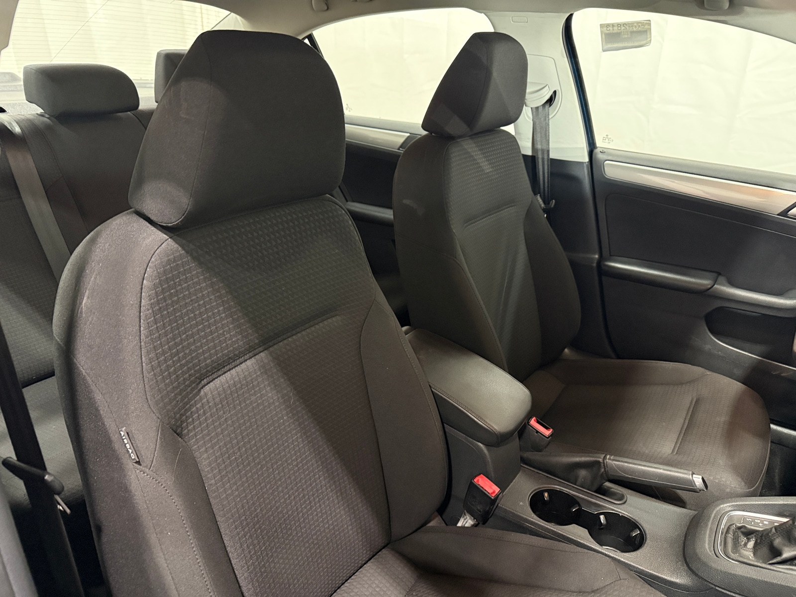 Thumbnail: 2016 Volkswagen Jetta - 2