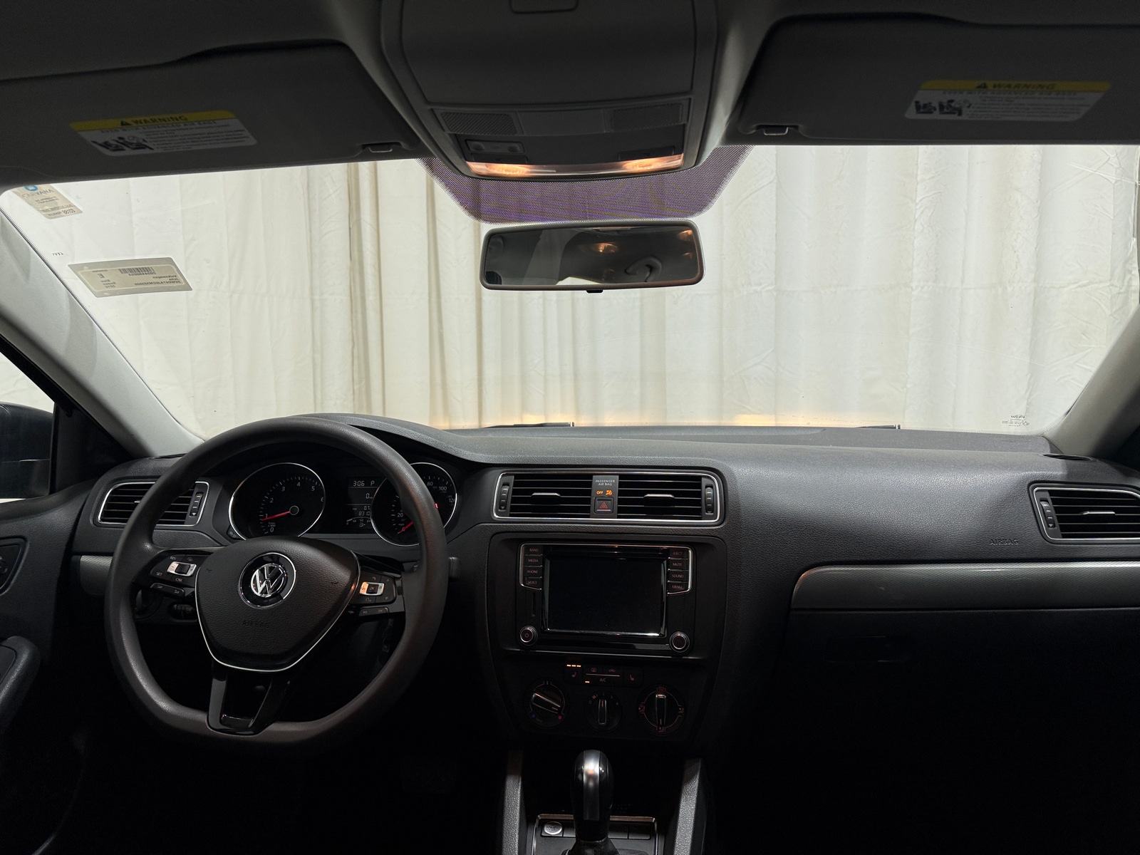 Thumbnail: 2016 Volkswagen Jetta - 3