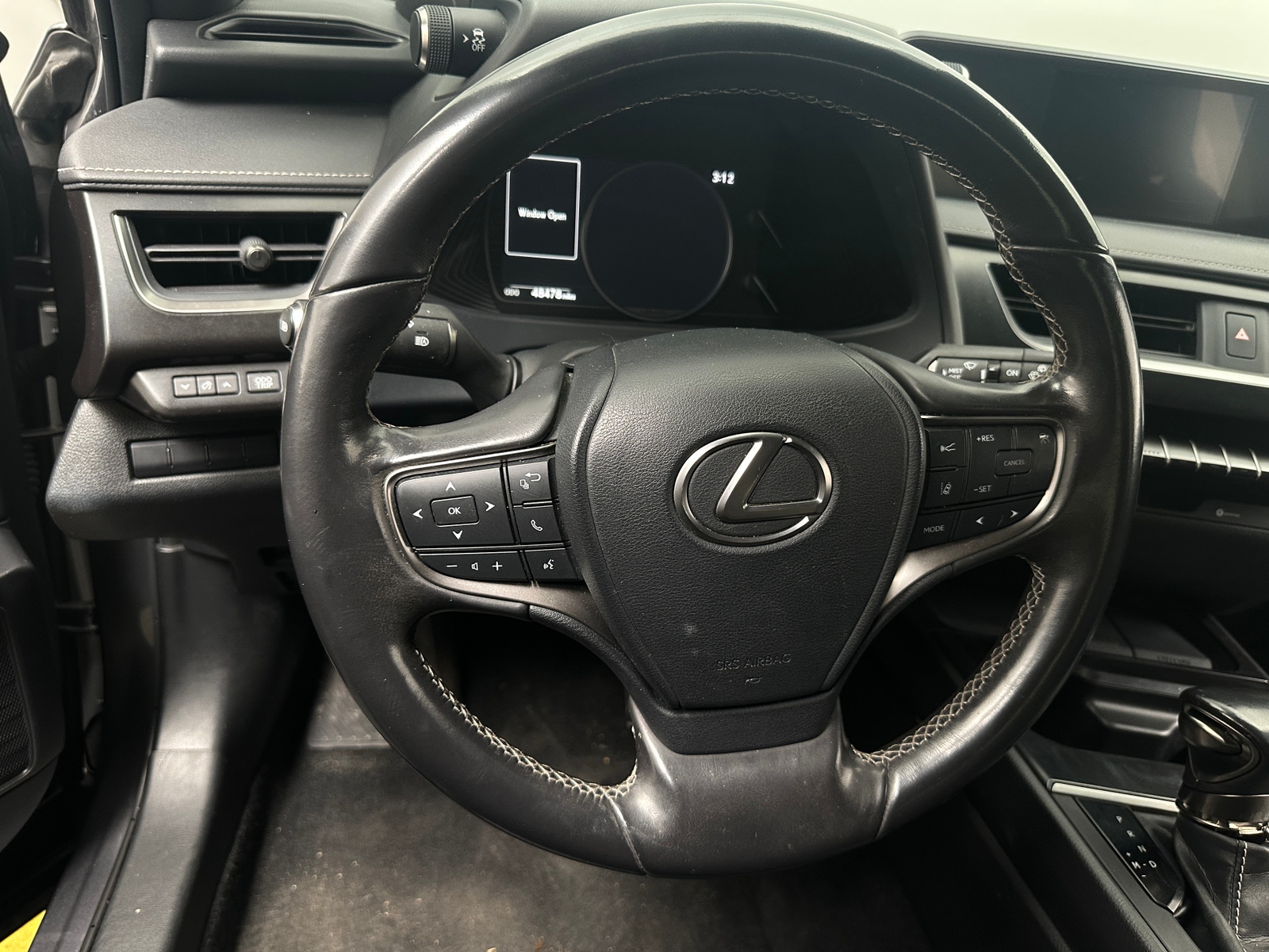 Thumbnail: 2019 Lexus UX - 4