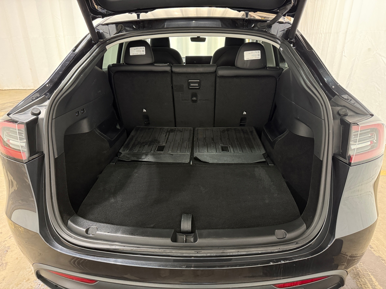 Thumbnail: 2025 Tesla Model Y - 6