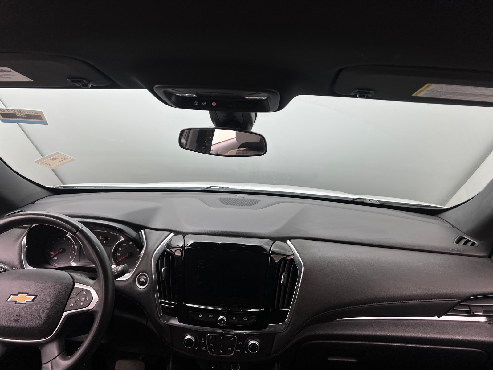 Thumbnail: 2023 Chevrolet Traverse - 3