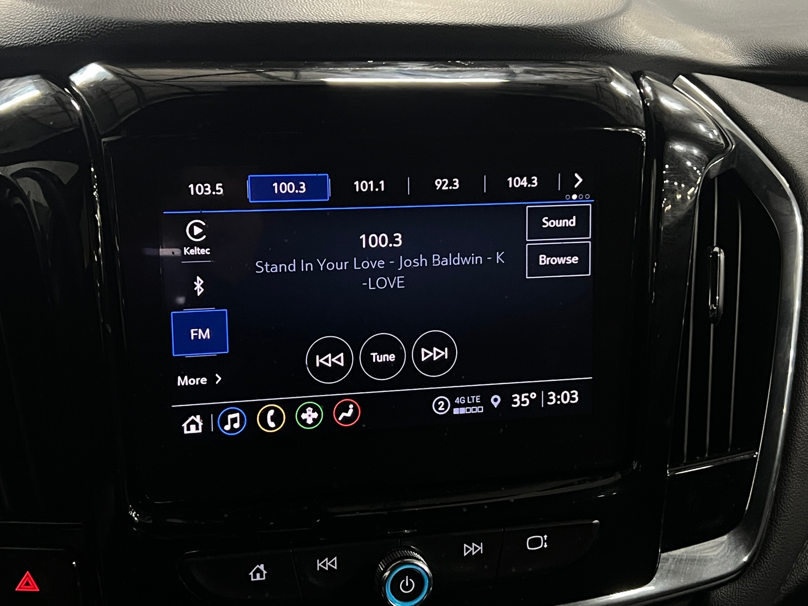 Thumbnail: 2023 Chevrolet Traverse - 4