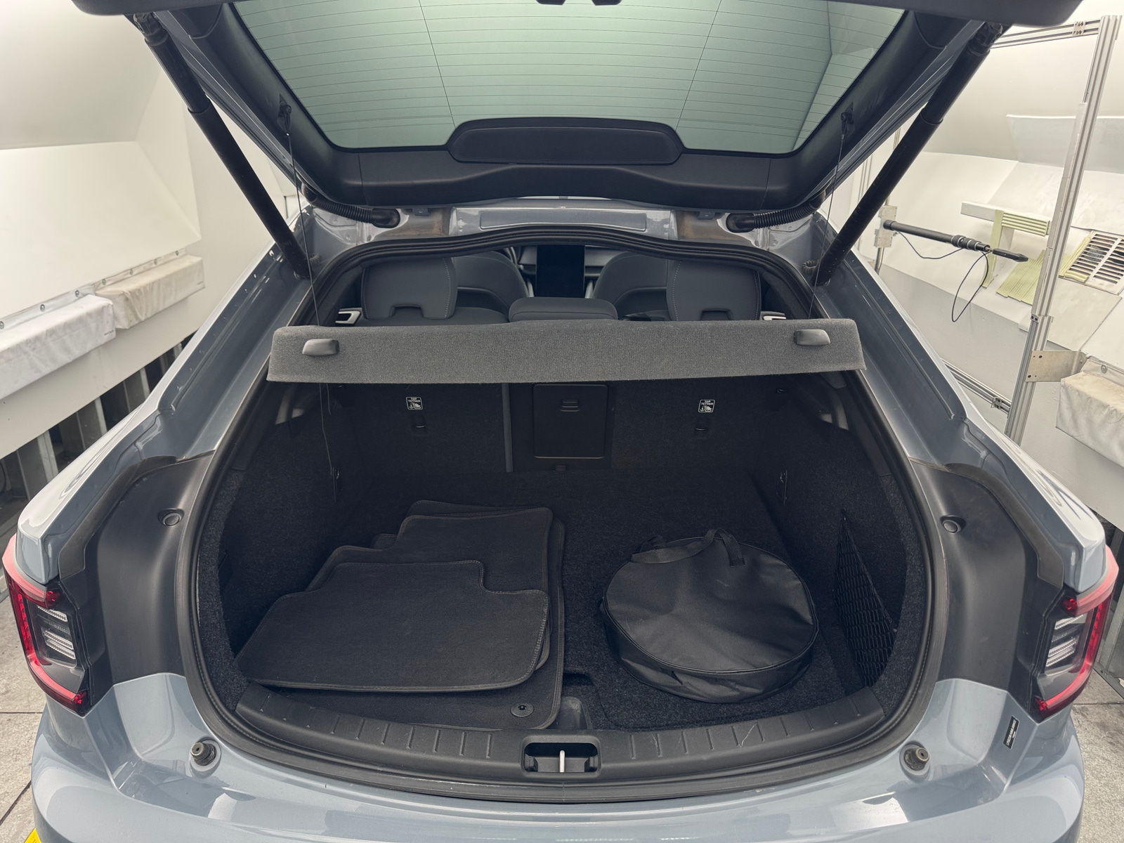 Thumbnail: 2021 Polestar 2 - 7