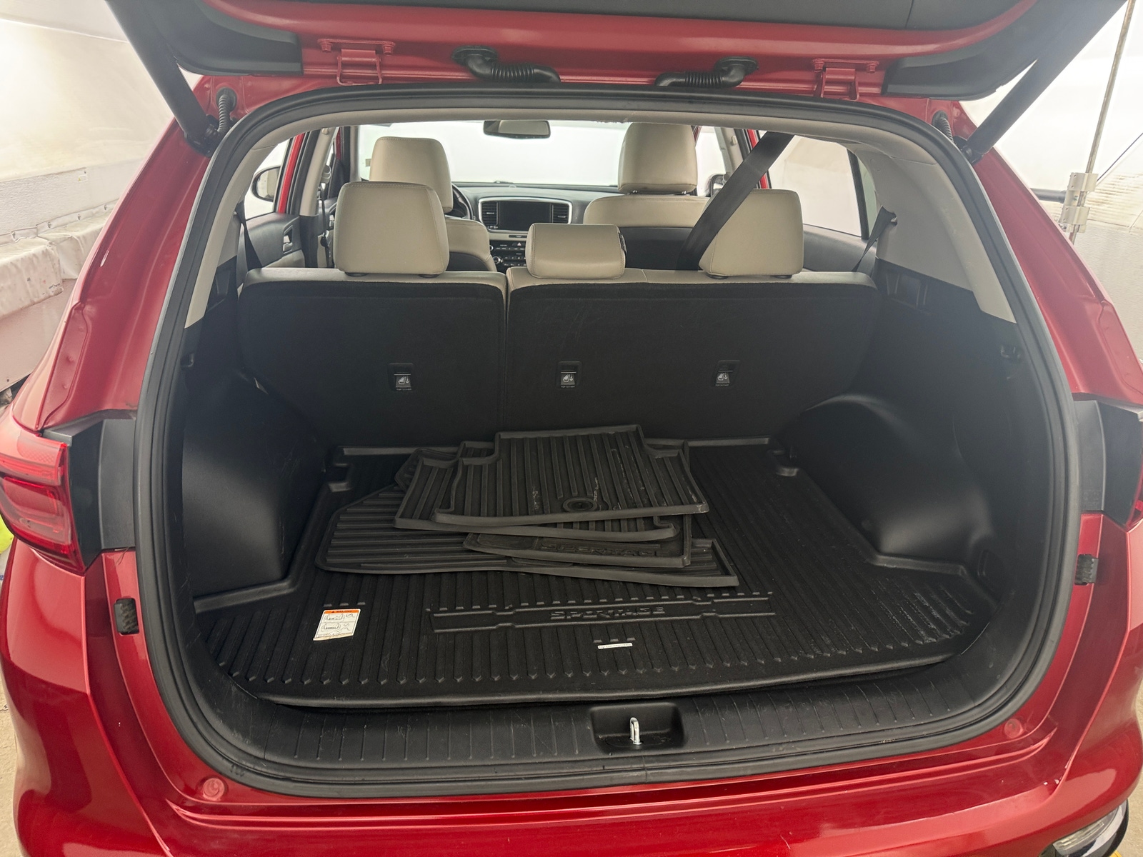 Thumbnail: 2022 Kia Sportage - 6