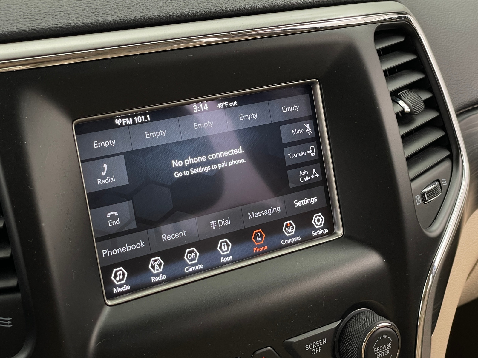 Thumbnail: 2019 Jeep Grand Cherokee - 4