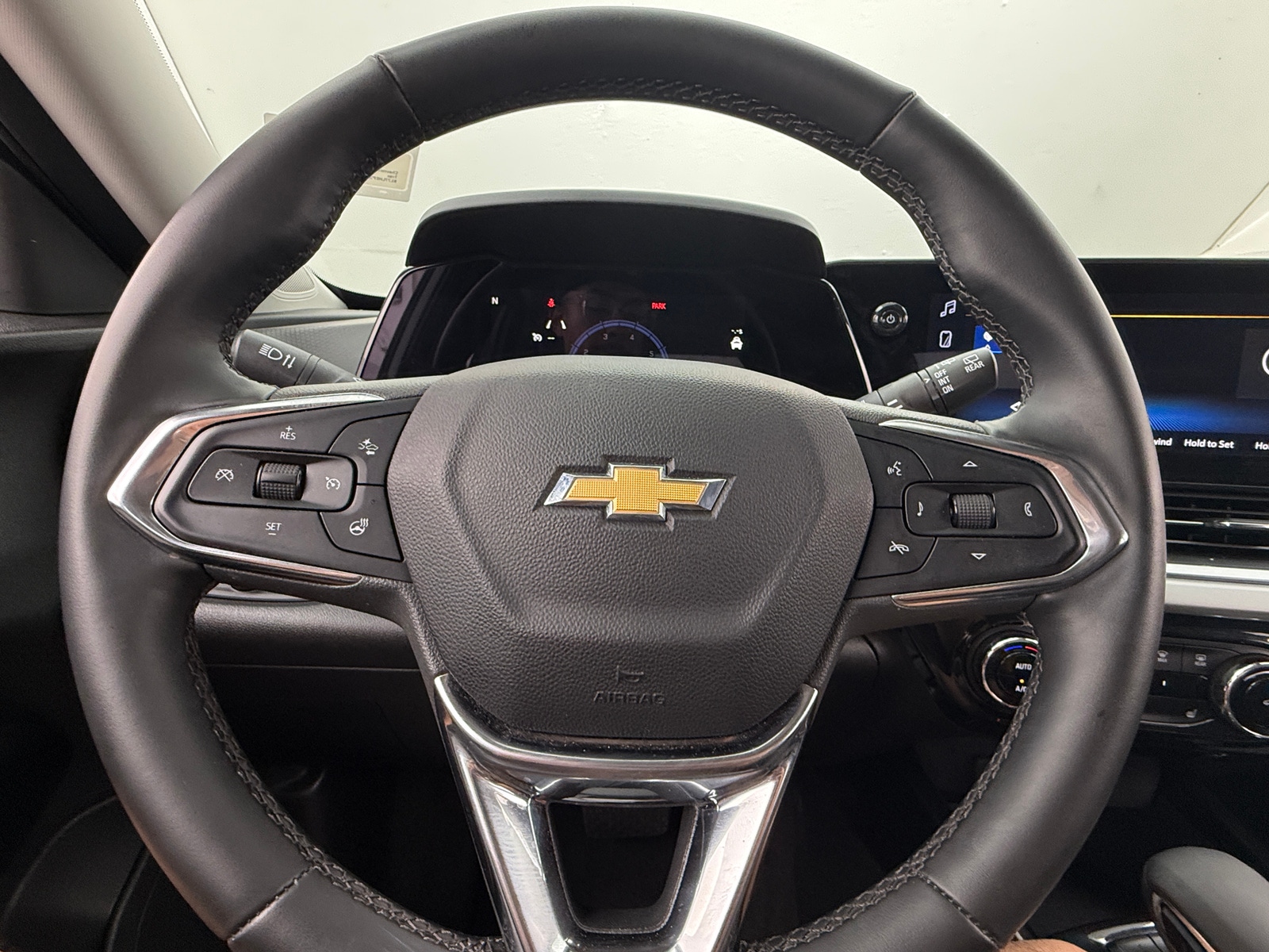 Thumbnail: 2025 Chevrolet Trax - 5