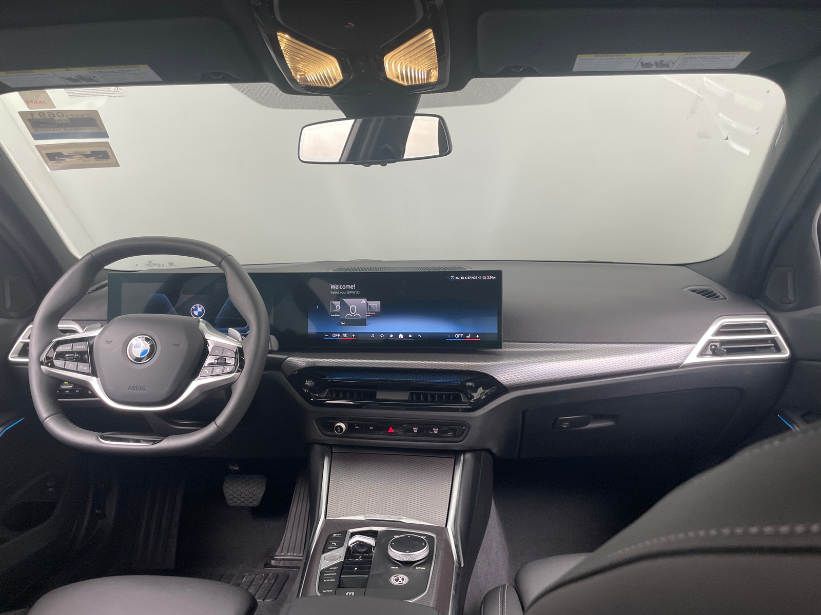 Thumbnail: 2025 BMW 3 Series - 2