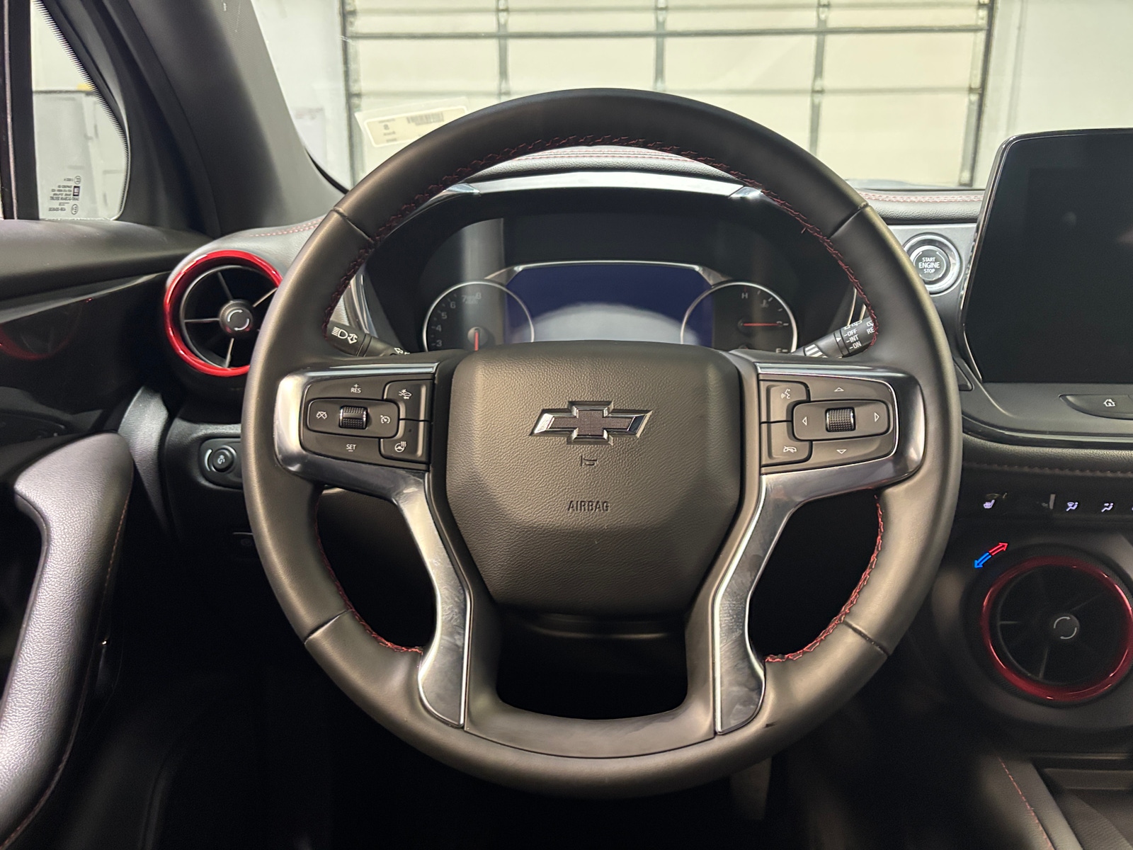 Thumbnail: 2025 Chevrolet Blazer - 4