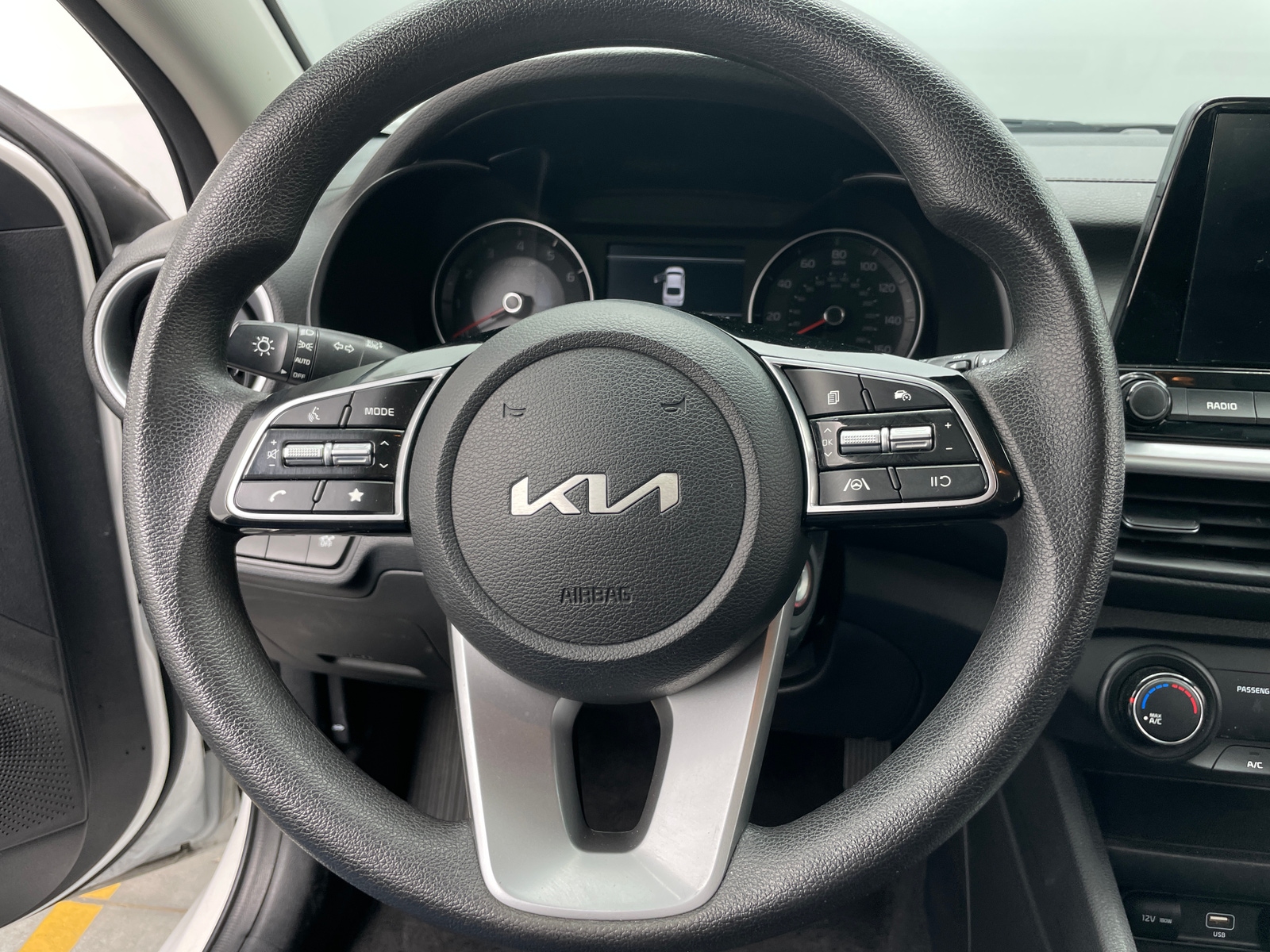 Thumbnail: 2024 Kia Forte - 5