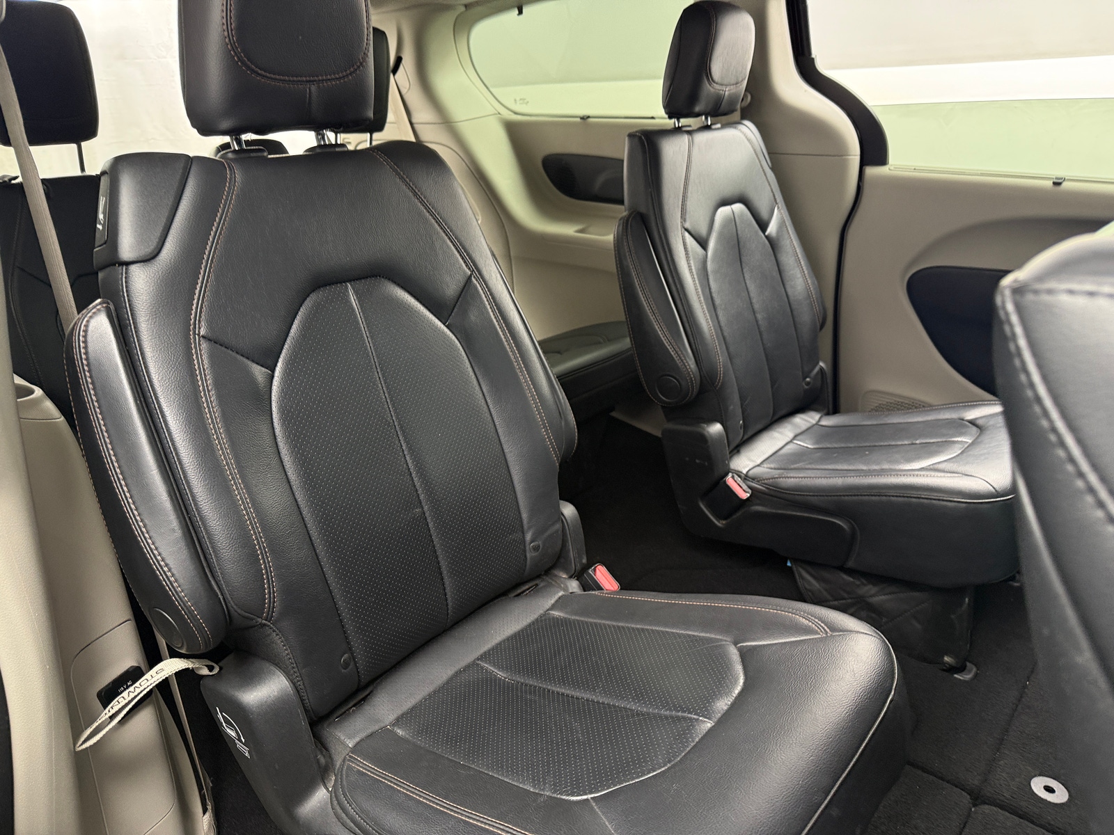 Thumbnail: 2019 Chrysler Pacifica - 5