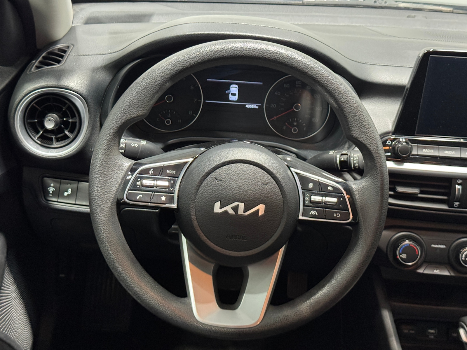 Thumbnail: 2023 Kia Forte - 5