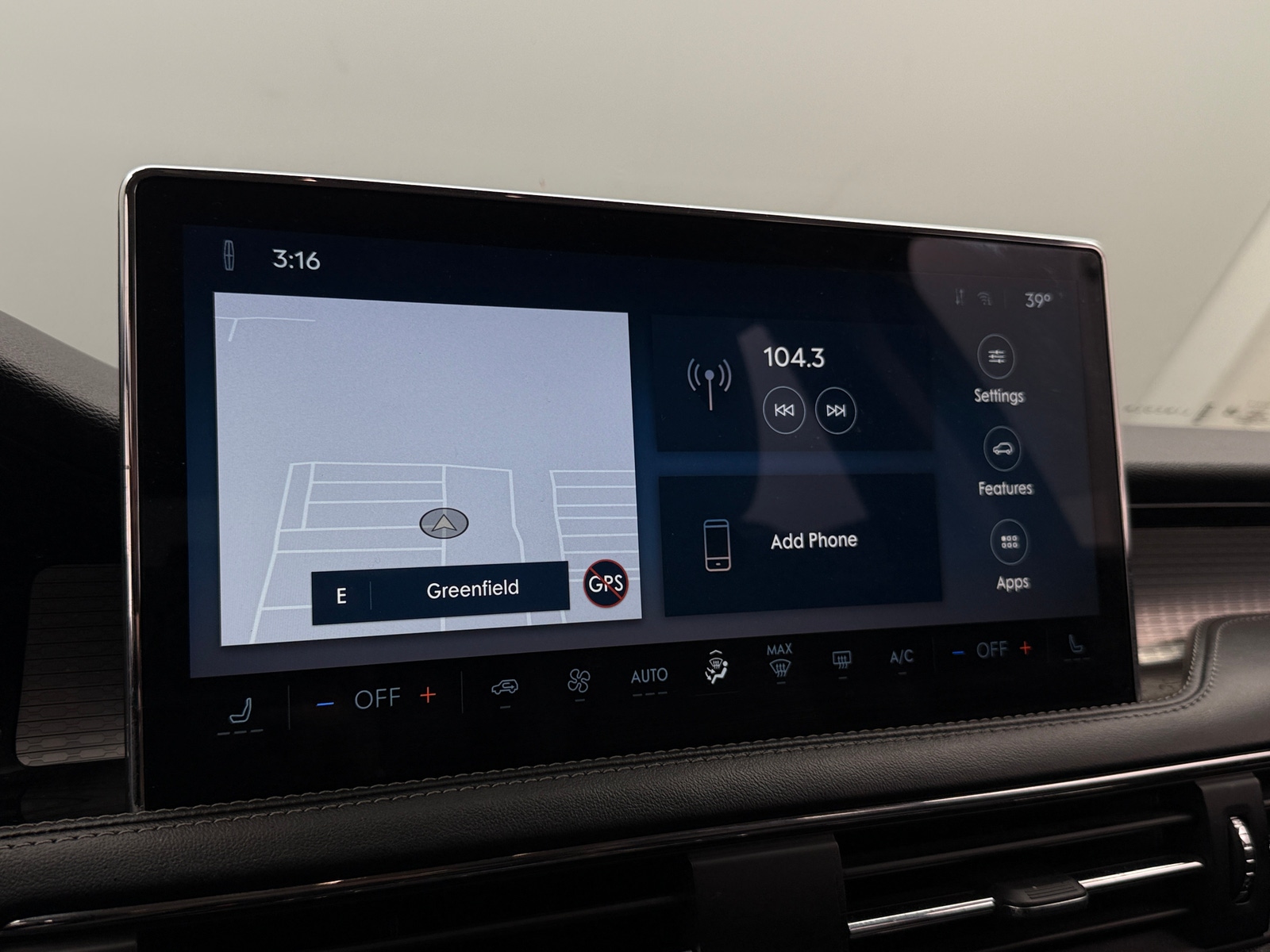 Thumbnail: 2023 Lincoln Corsair - 3