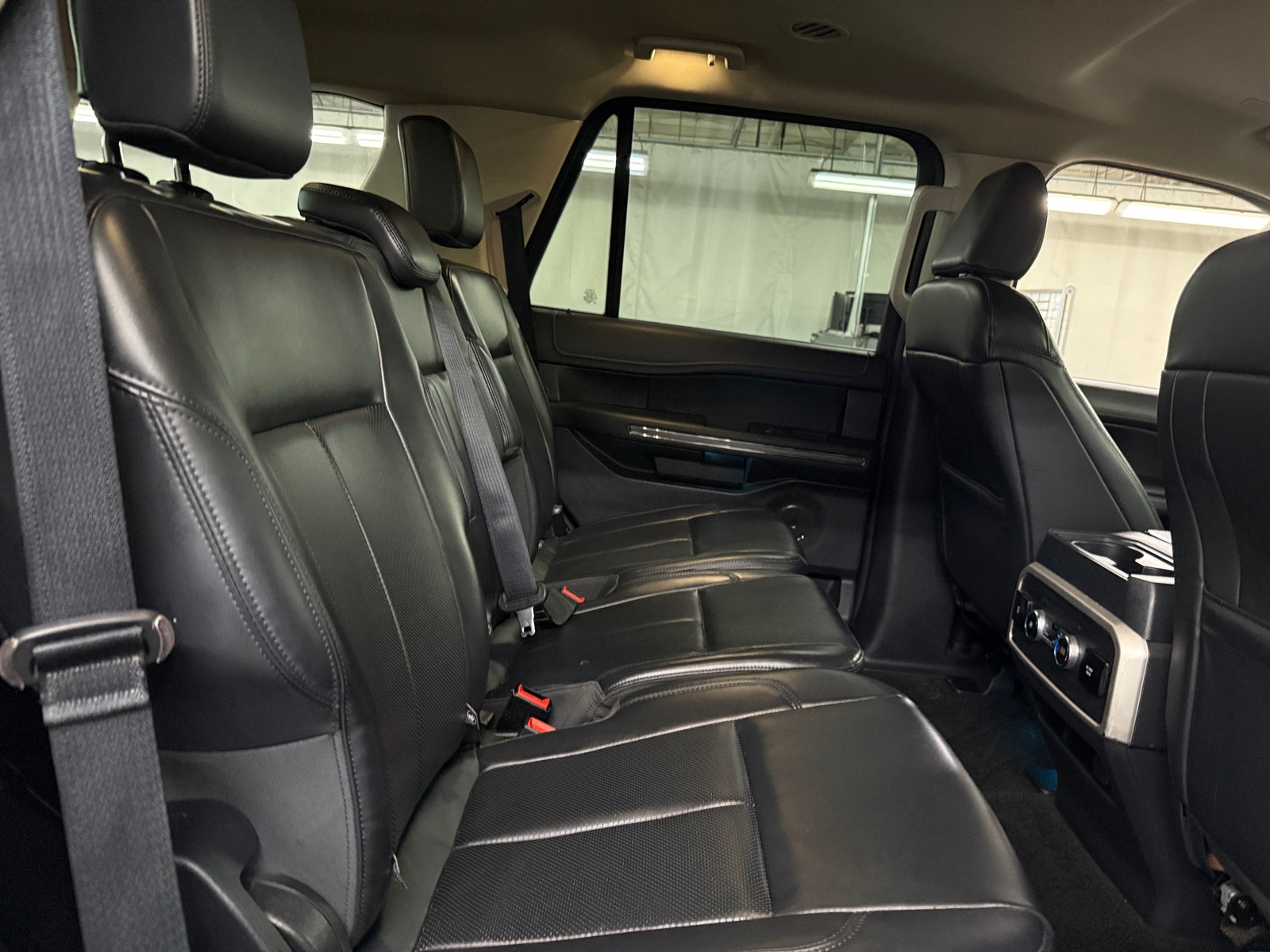 Thumbnail: 2022 Ford Expedition - 5