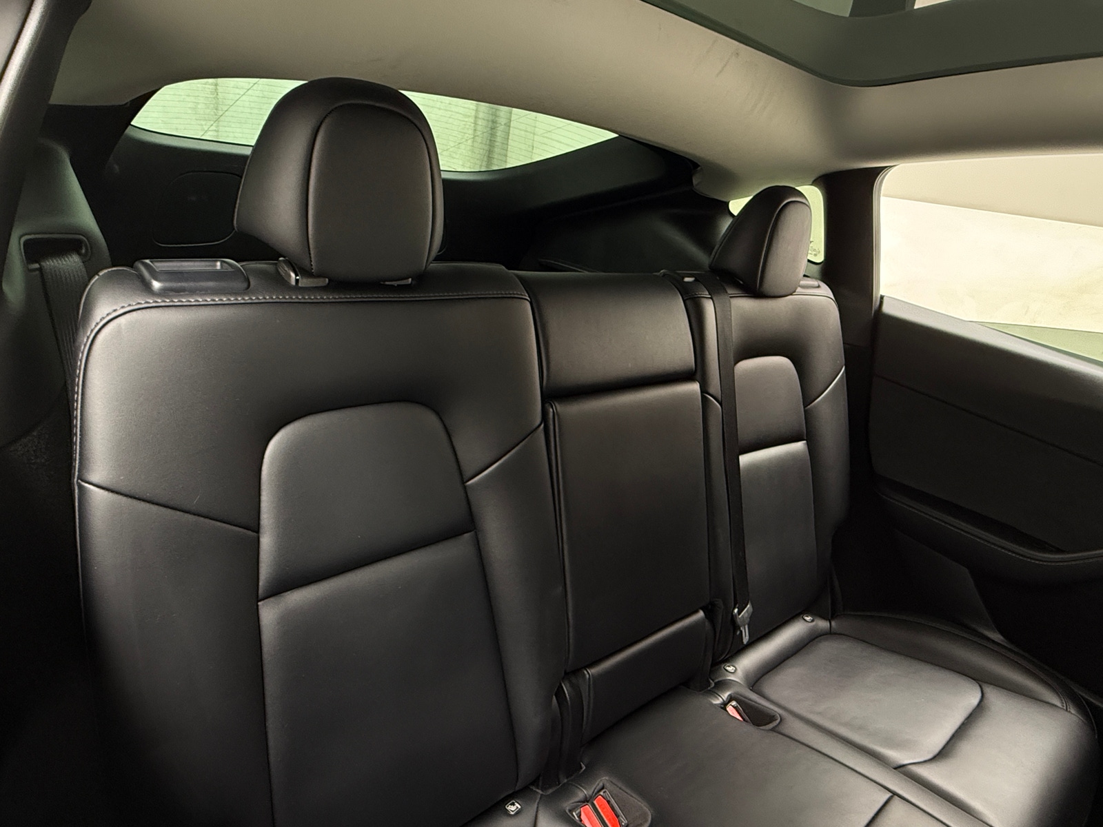 Thumbnail: 2022 Tesla Model Y - 4