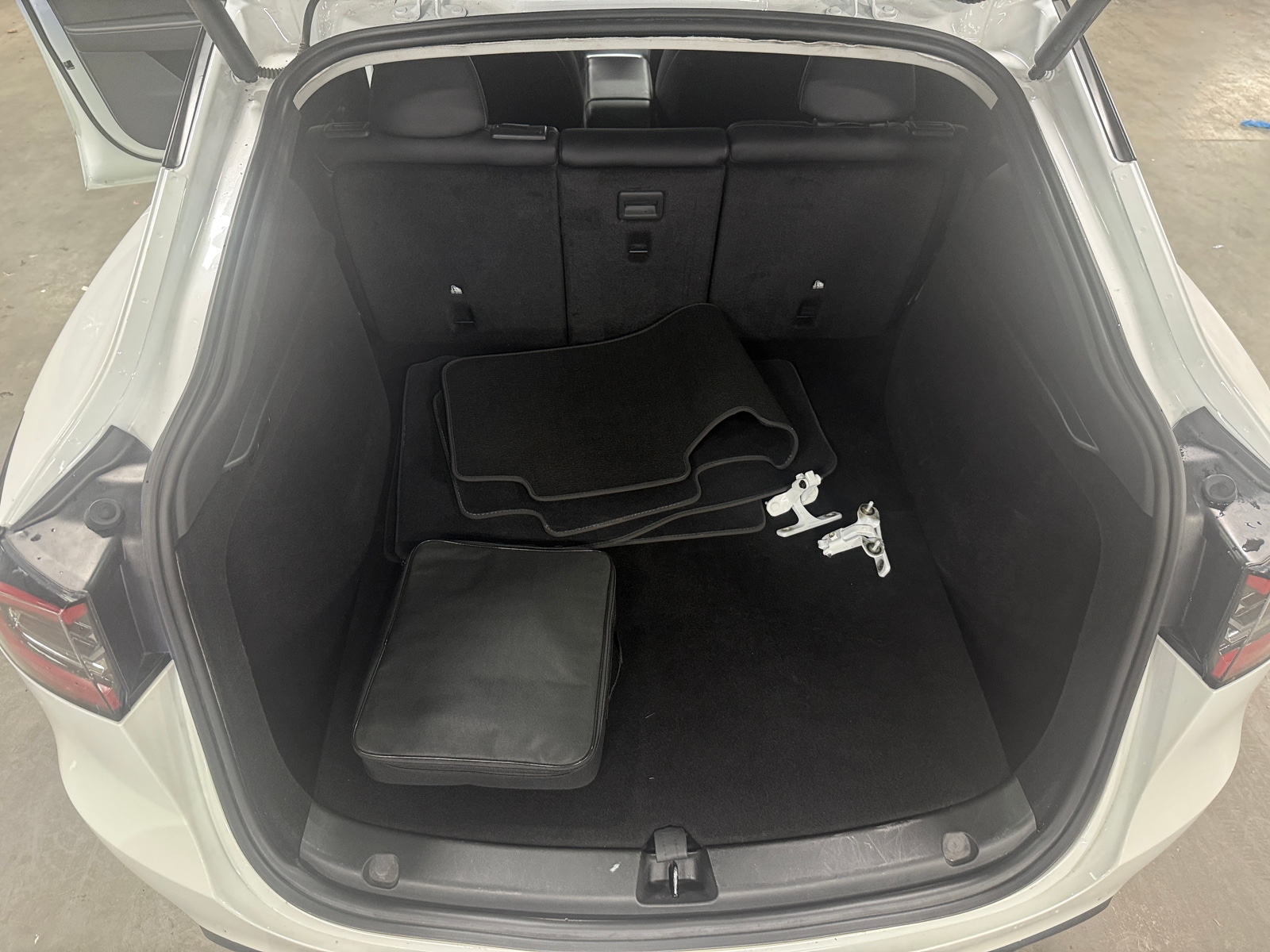 Thumbnail: 2022 Tesla Model Y - 5