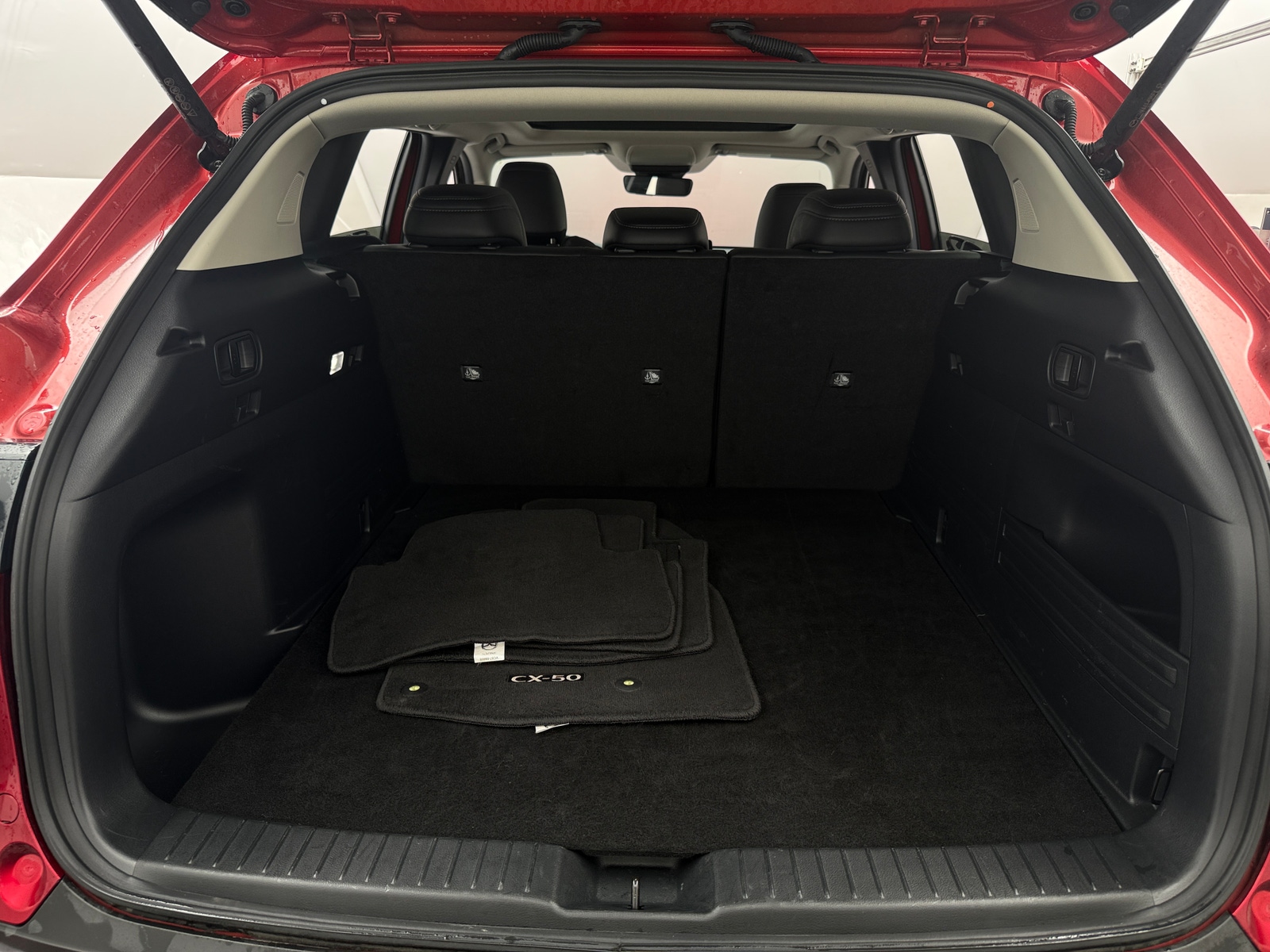 Thumbnail: 2025 Mazda CX-50 - 7