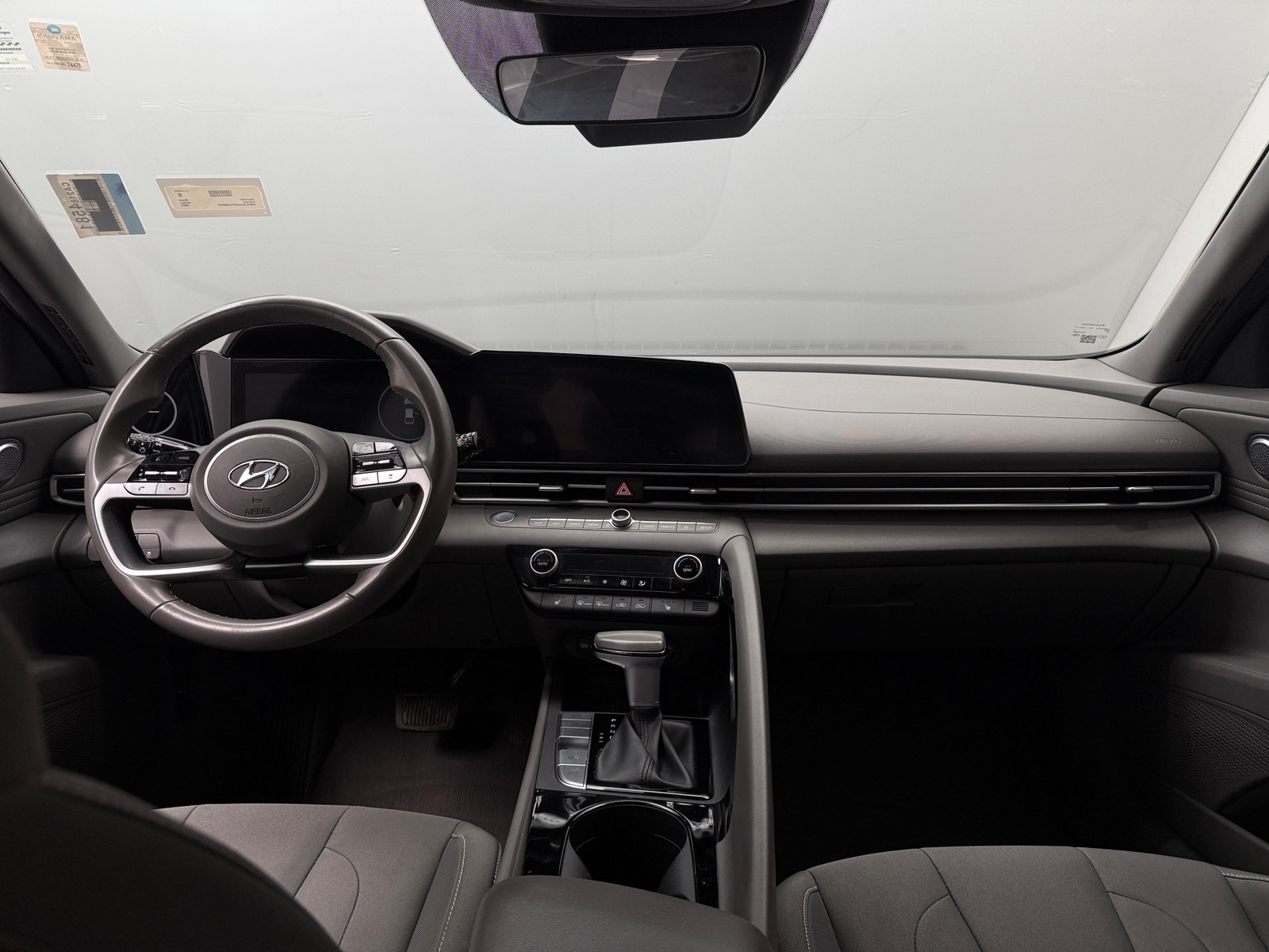 Thumbnail: 2023 Hyundai Elantra - 3