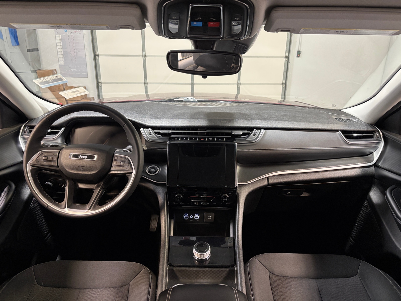 Thumbnail: 2024 Jeep Grand Cherokee - 3