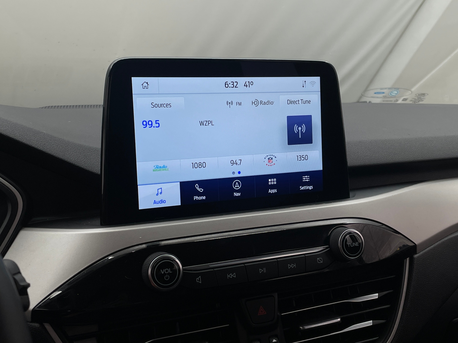 Thumbnail: 2021 Ford Escape - 3