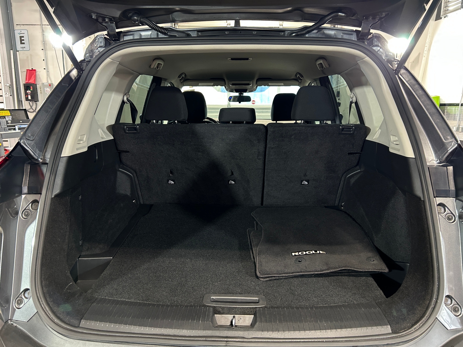 Thumbnail: 2023 Nissan Rogue - 7