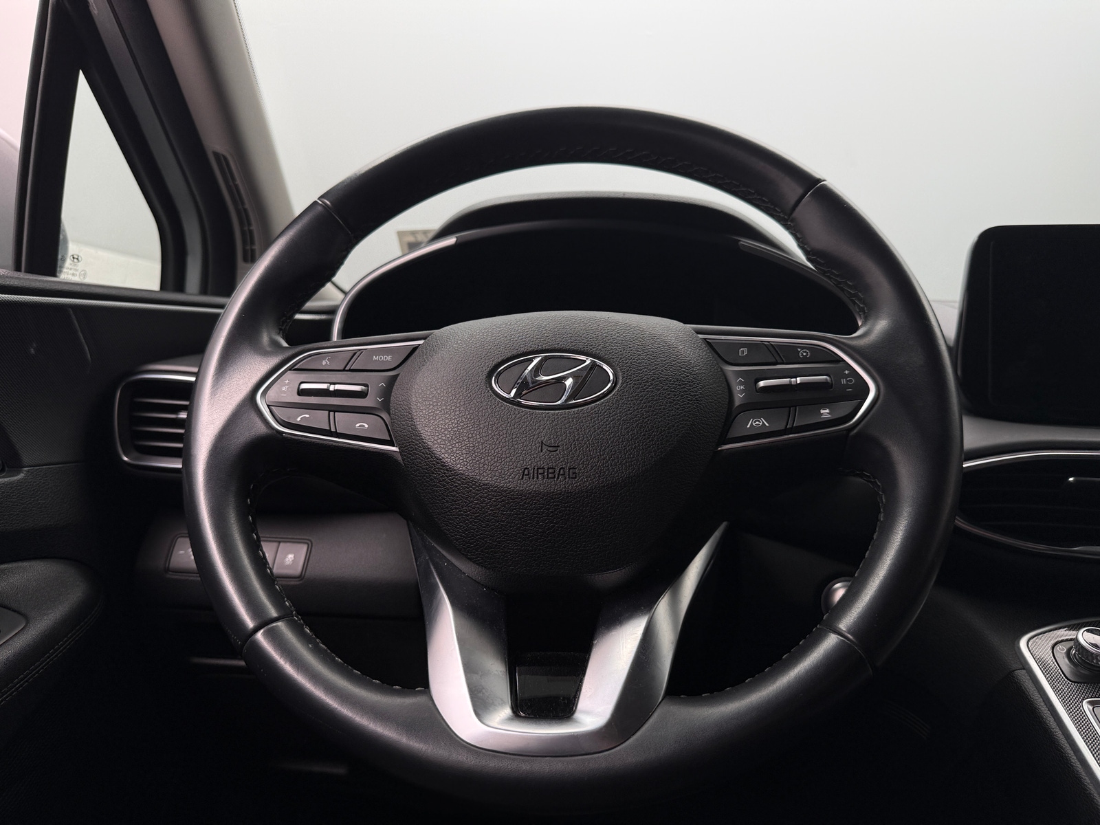 Thumbnail: 2023 Hyundai Santa Fe - 5