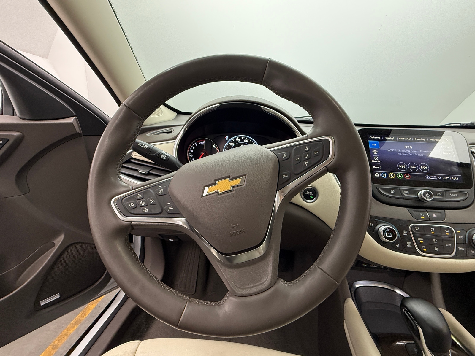 Thumbnail: 2024 Chevrolet Malibu - 4