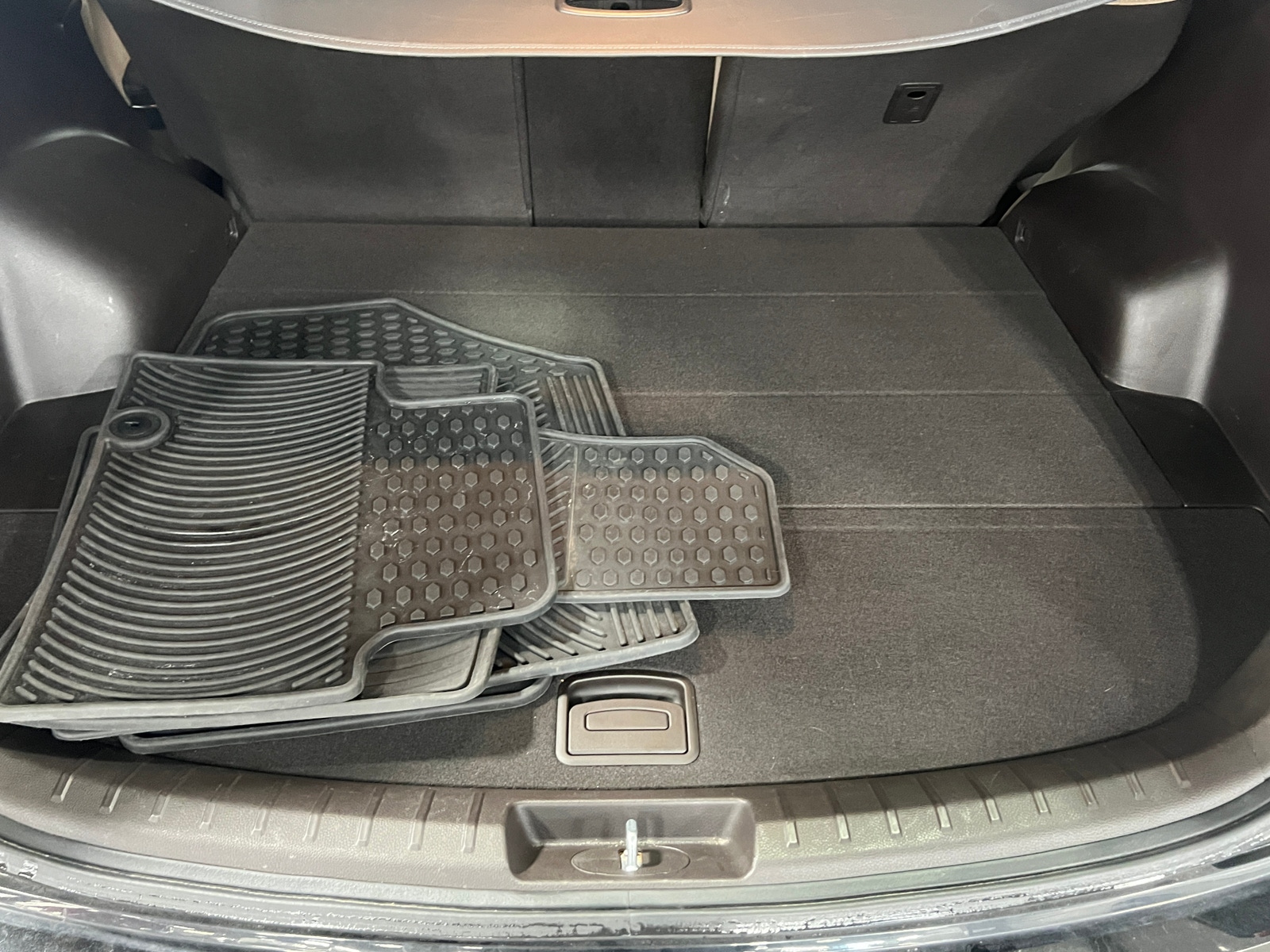 Thumbnail: 2018 Hyundai Santa Fe - 6