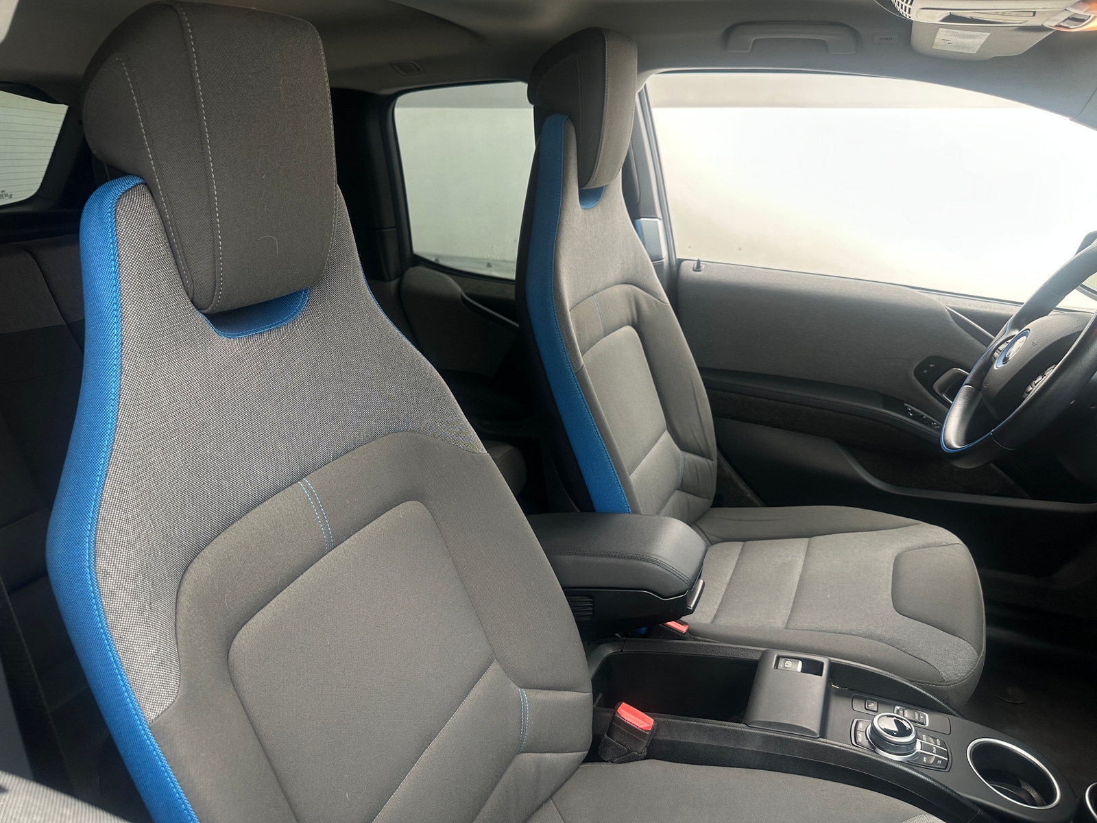 Thumbnail: 2018 BMW i3 - 2