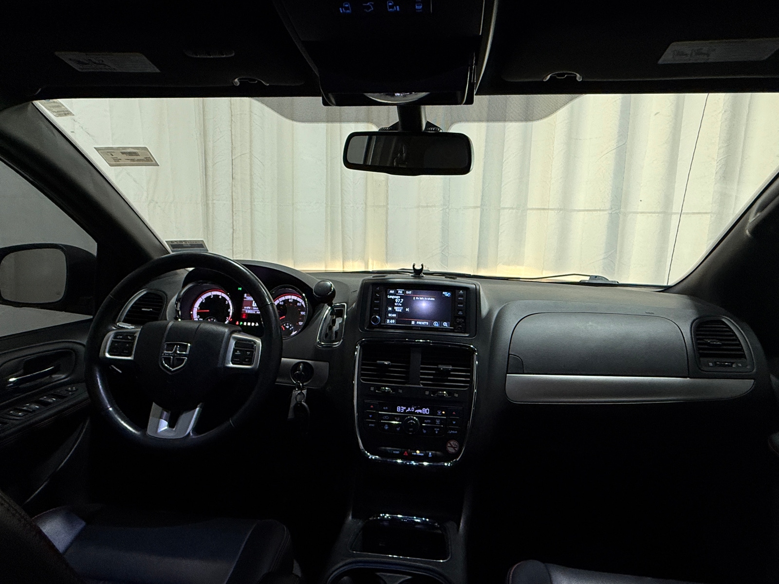 Thumbnail: 2019 Dodge Grand Caravan - 2