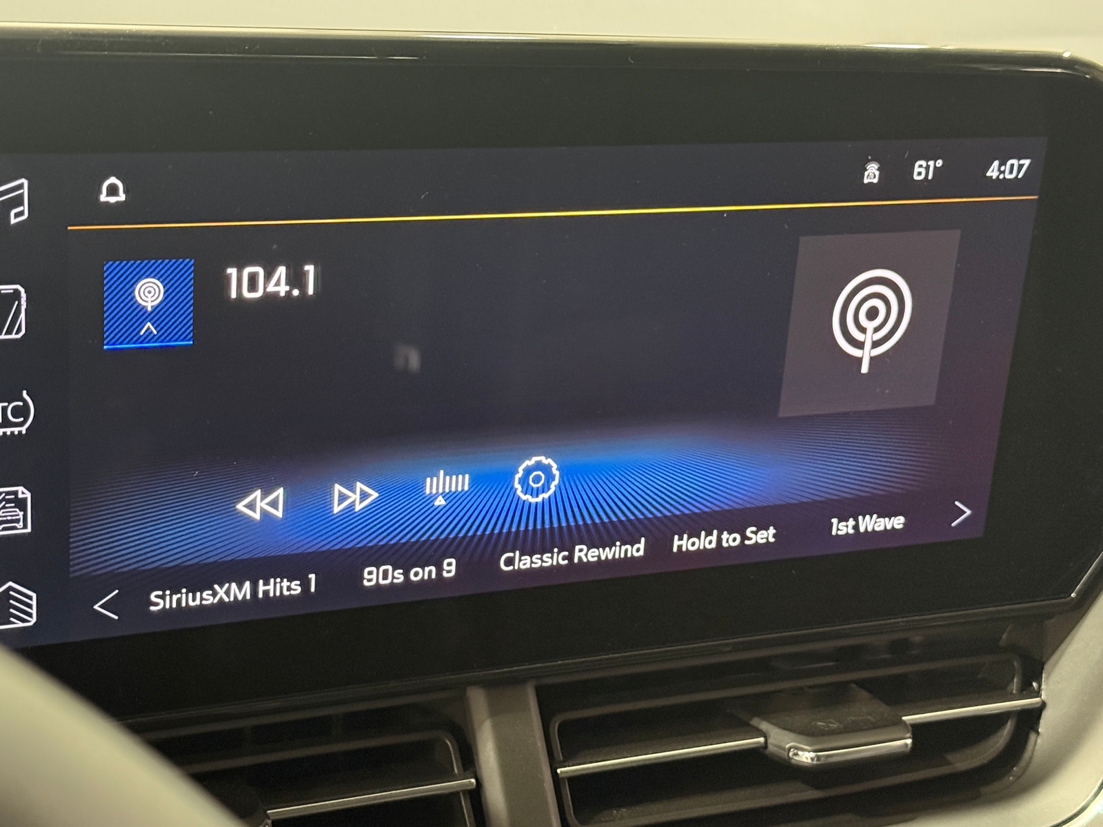 Thumbnail: 2025 Chevrolet Trax - 4