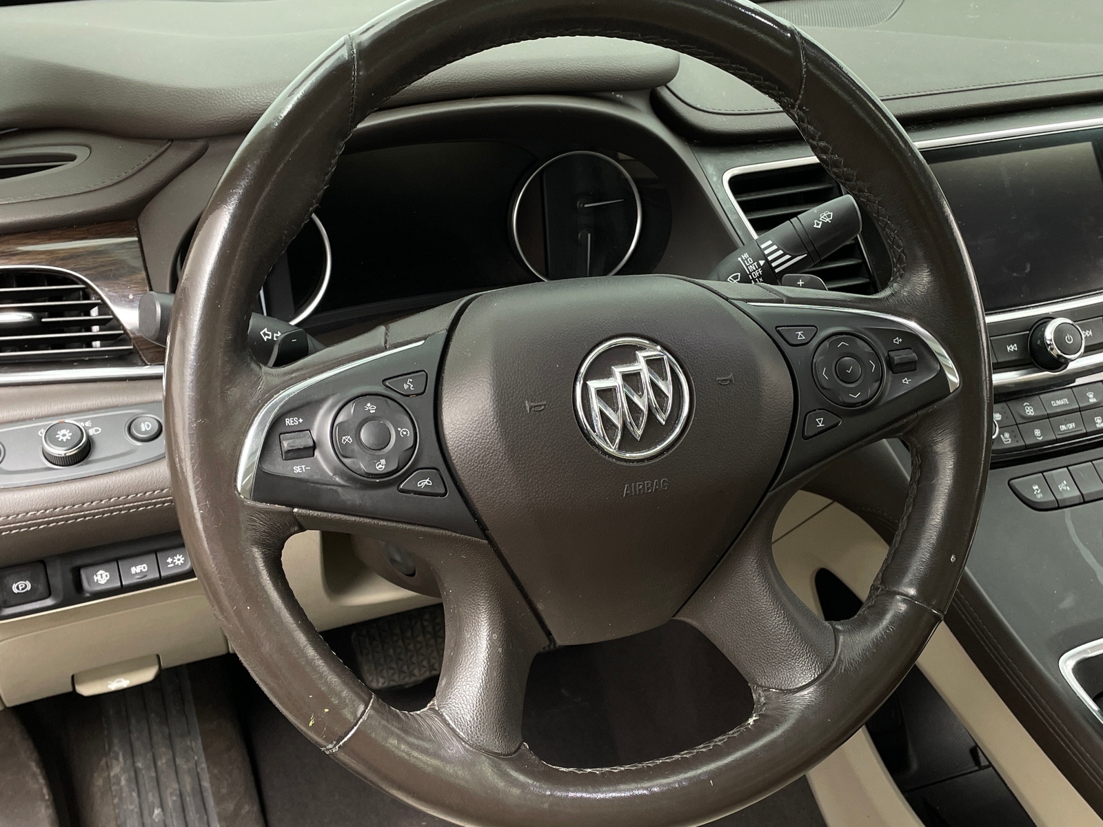 Thumbnail: 2017 Buick LaCrosse - 4