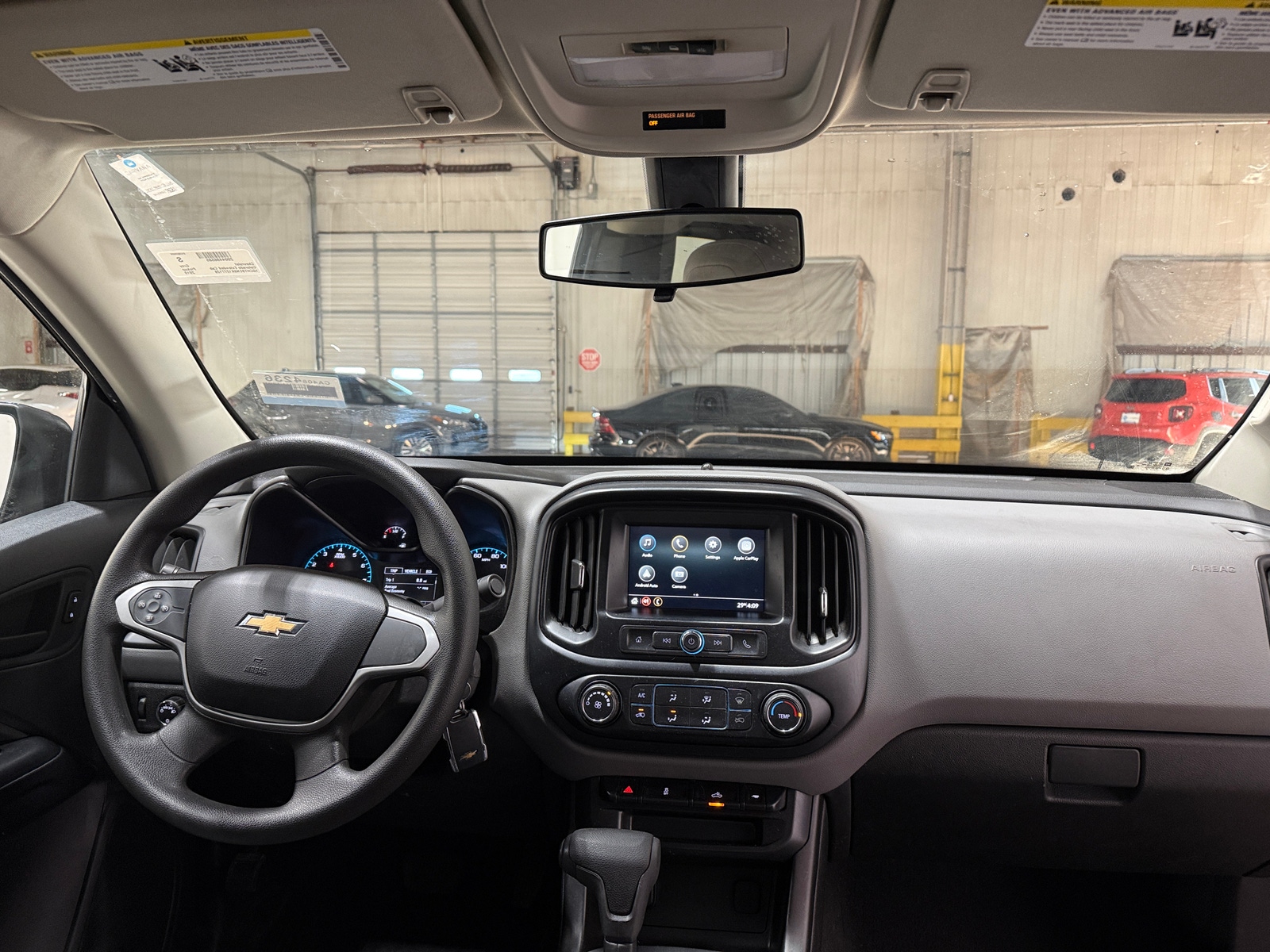 Thumbnail: 2019 Chevrolet Colorado - 3