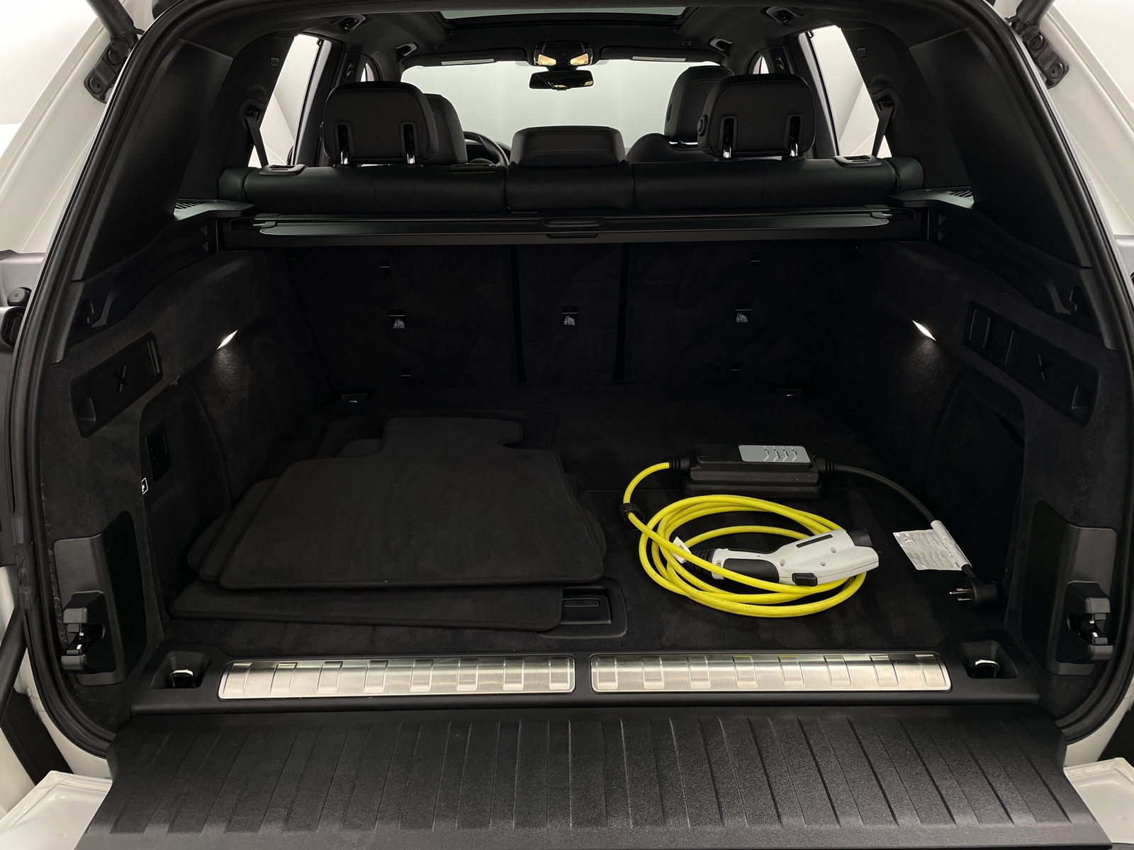 Thumbnail: 2022 BMW X5 - 6