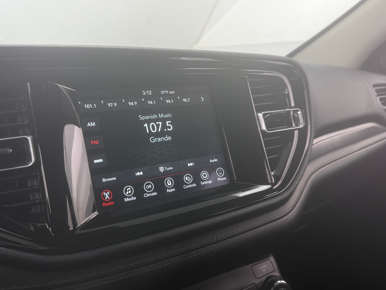 Thumbnail: 2021 Dodge Durango - 4