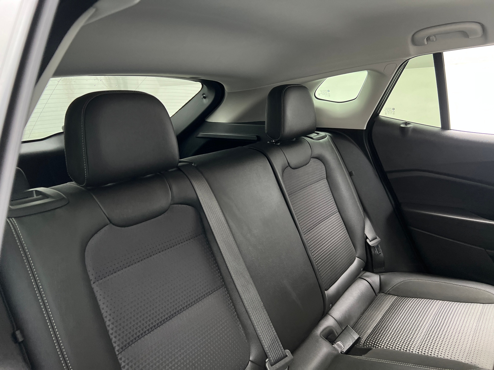 Thumbnail: 2025 Chevrolet Trax - 6