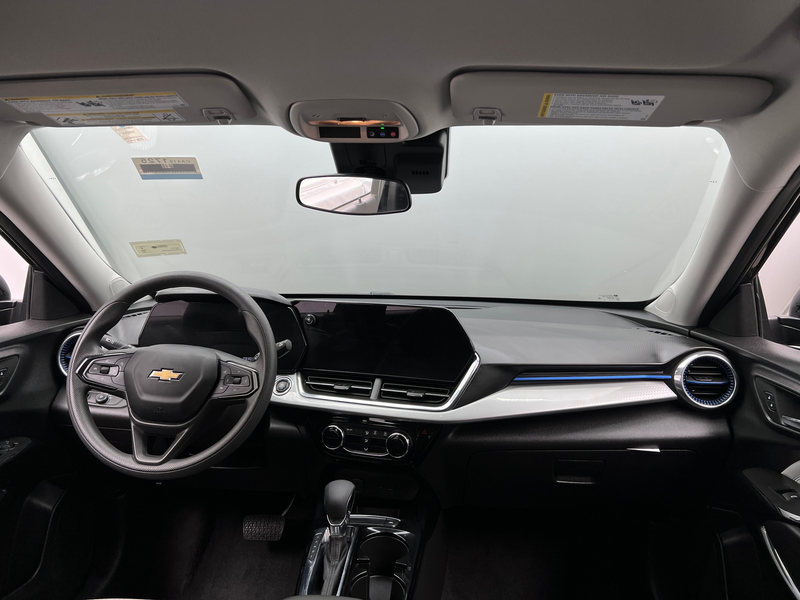 Thumbnail: 2025 Chevrolet Trax - 3