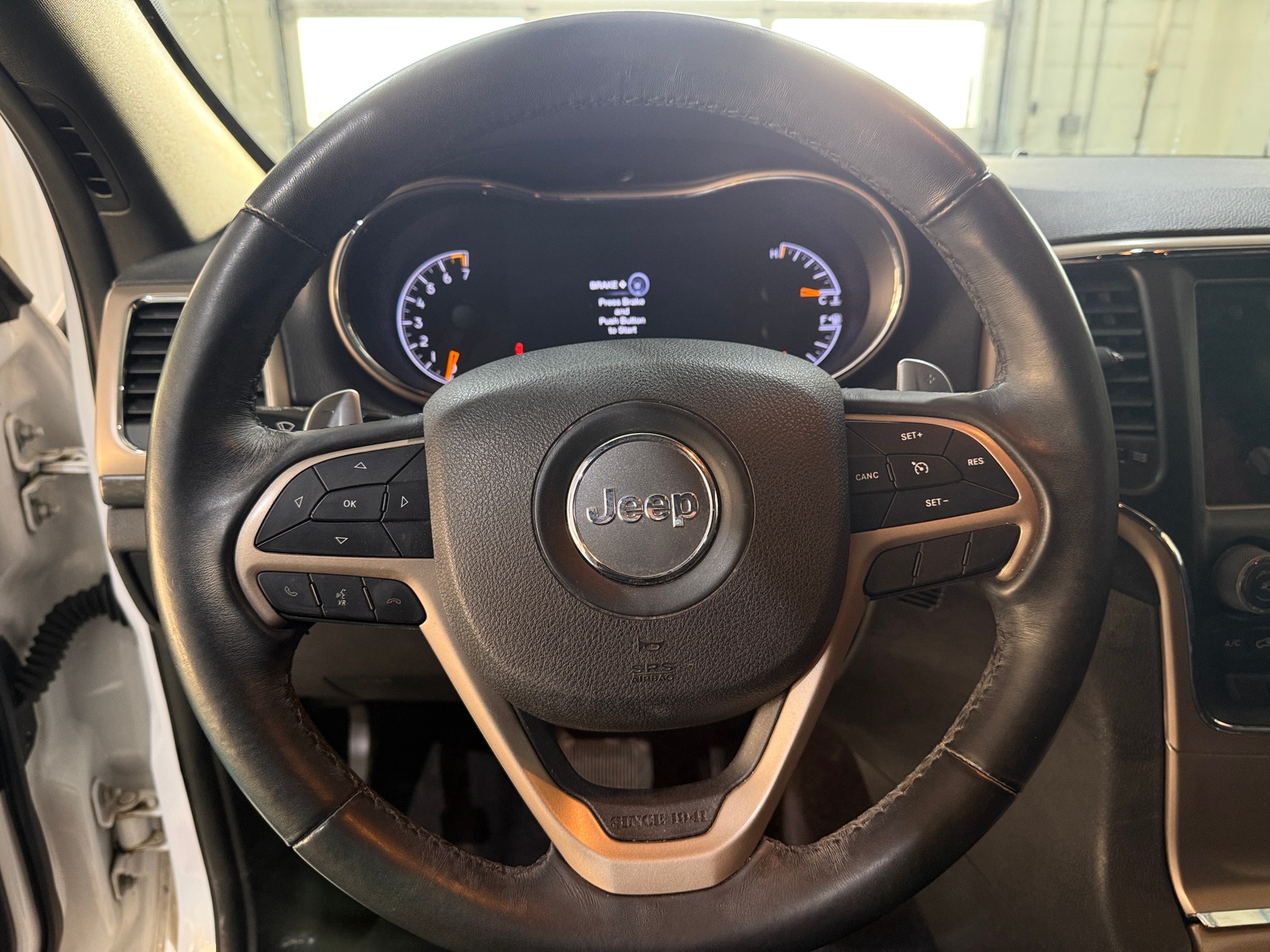 Thumbnail: 2017 Jeep Grand Cherokee - 5