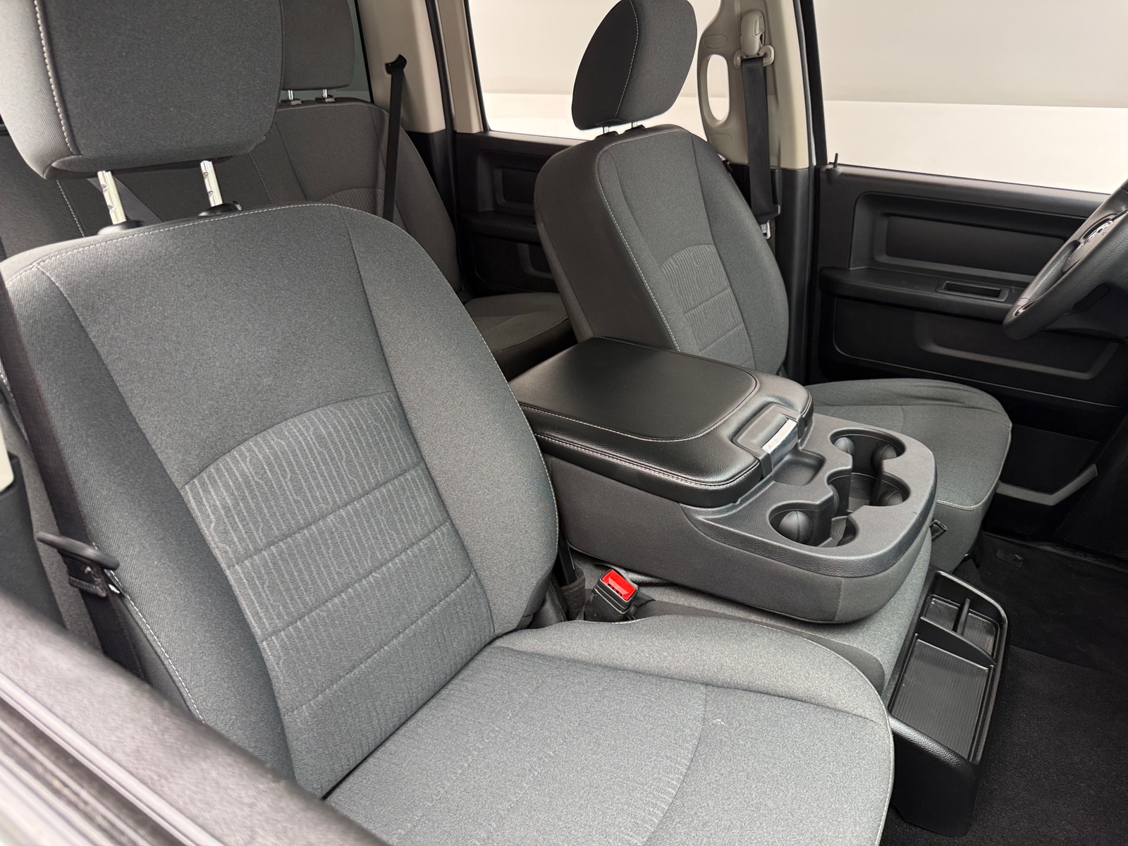 Thumbnail: 2024 RAM 1500 Classic - 2