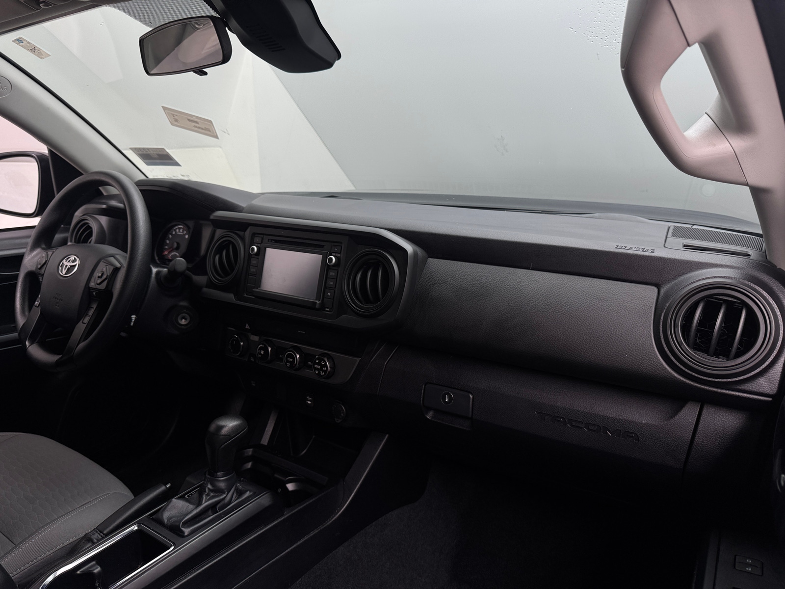 Thumbnail: 2019 Toyota Tacoma - 3