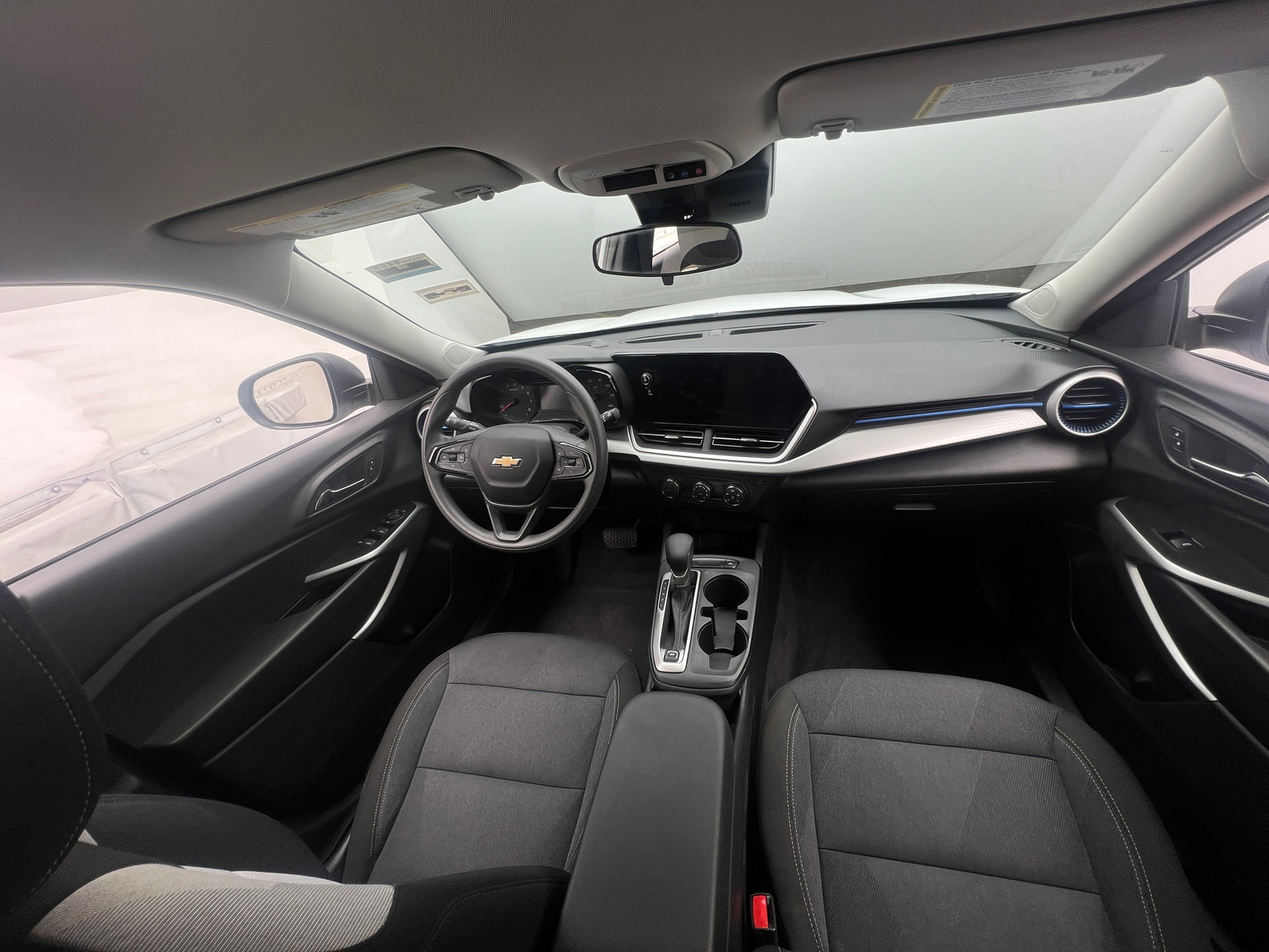 Thumbnail: 2025 Chevrolet Trax - 3