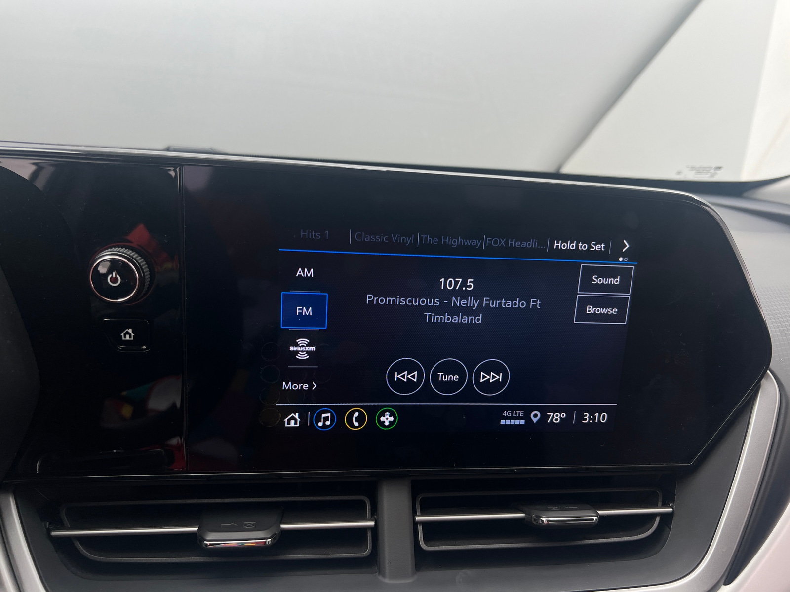 Thumbnail: 2025 Chevrolet Trax - 4