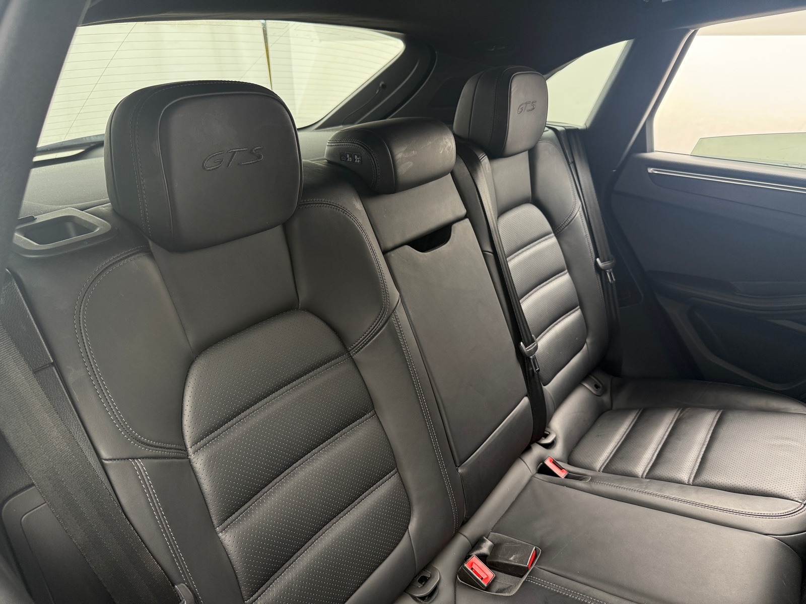 Thumbnail: 2017 Porsche Macan - 6