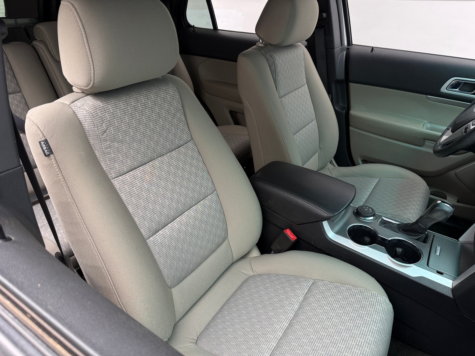 Thumbnail: 2015 Ford Explorer - 2